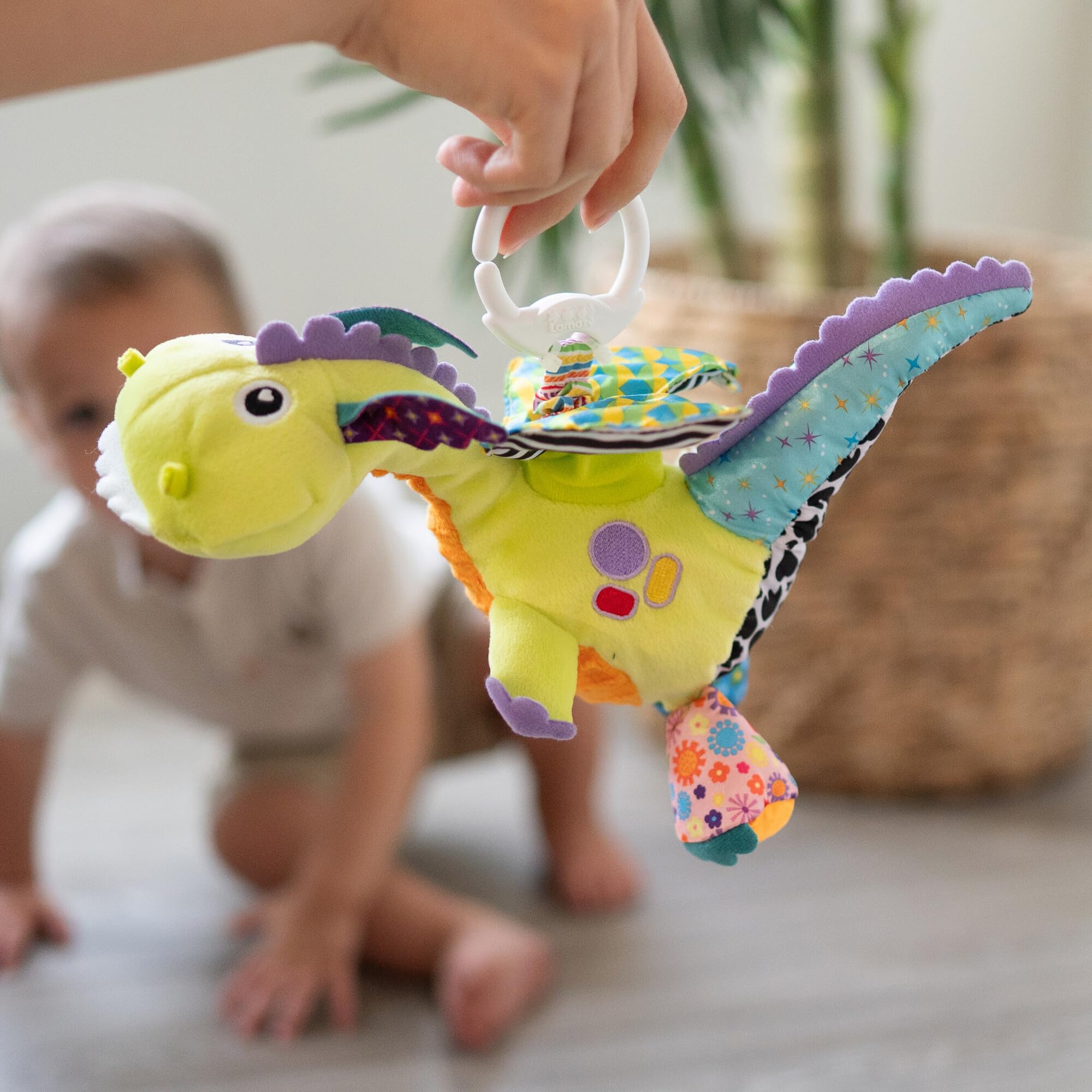 LAMAZE Flip Flap Dragon, Clip on Pram and Pushchair Newborn Baby Toy, Sensory Toy for Babies Boys and Girls from 0 to 6 Months - 3