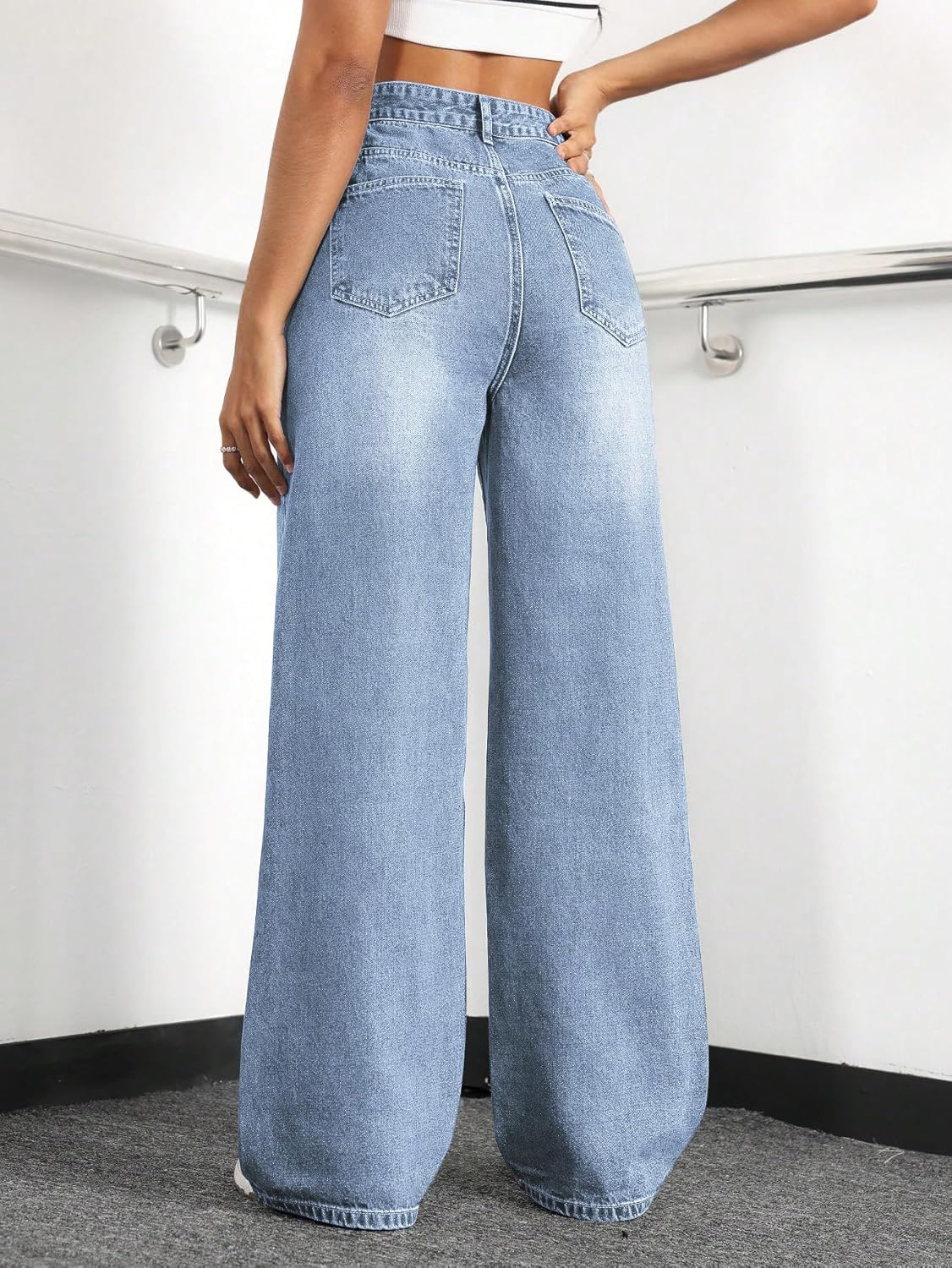 Chic High-Waisted Wide-Leg Stretch Jeans for Effortless Style