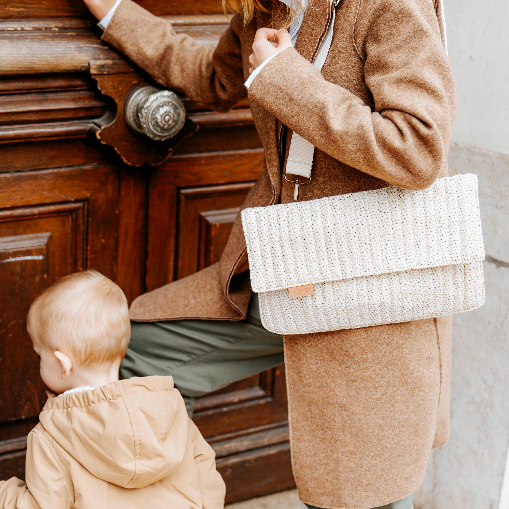 Babymoov Borsa Fasciatoio Tote Bag - Borsa grande formato da 35L - Multiuso - Numerosi scompartimenti - Fasciatoio, Attacchi per passeggini - Tracolla inclusa - 2in1, Pochette da 3L staccabile - Bloom