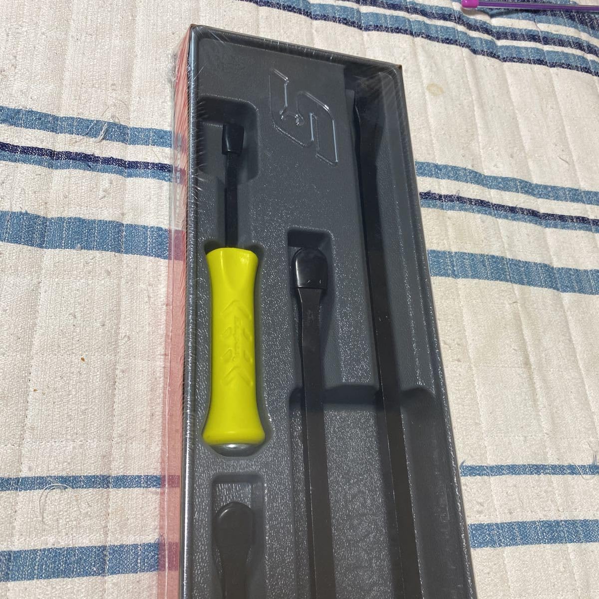 Amazon.co.jp: Snap-on スナップオン 貫通式ストライキングプライバー 