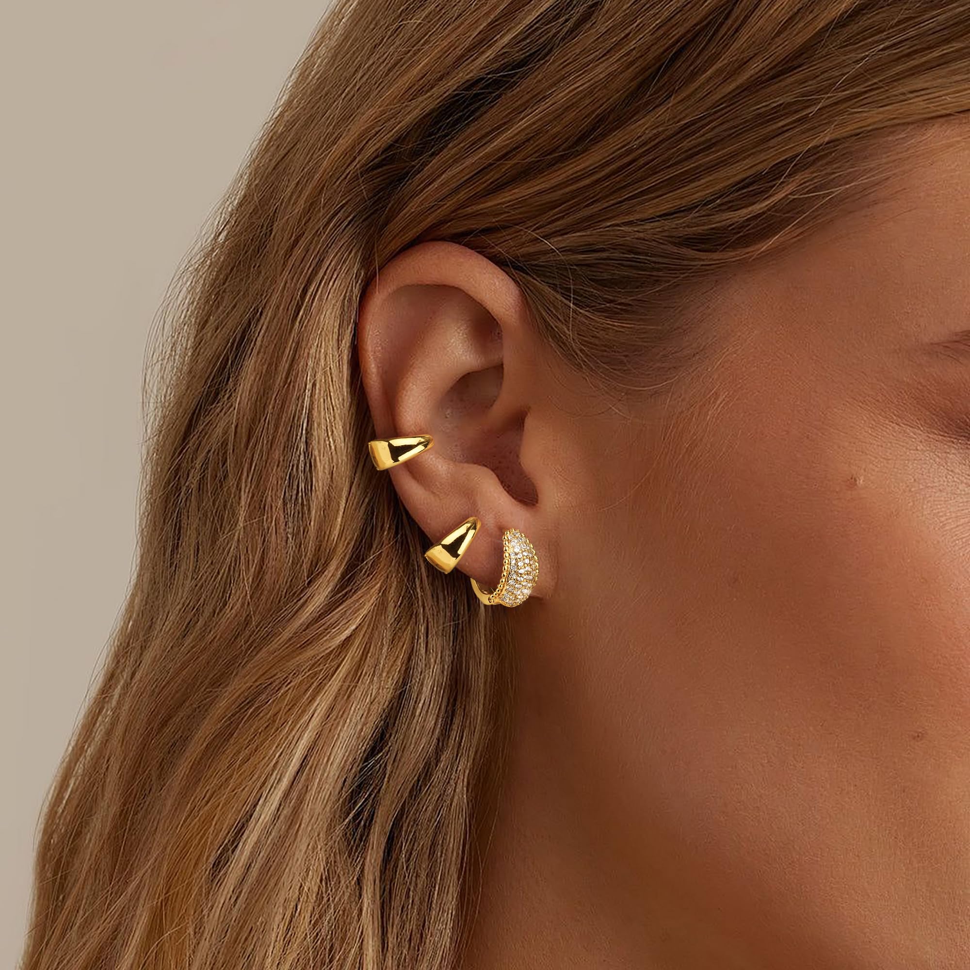 3-teiliges goldfarbenes Creolen-Ohrring-Set, stapelbar, kleine Huggie-Creolen und Ohrstecker, klobige Goldohrringe, hypoallergen, anlaufgeschützt, zierliches Schmuck-Geschenk-Set für Frauen
