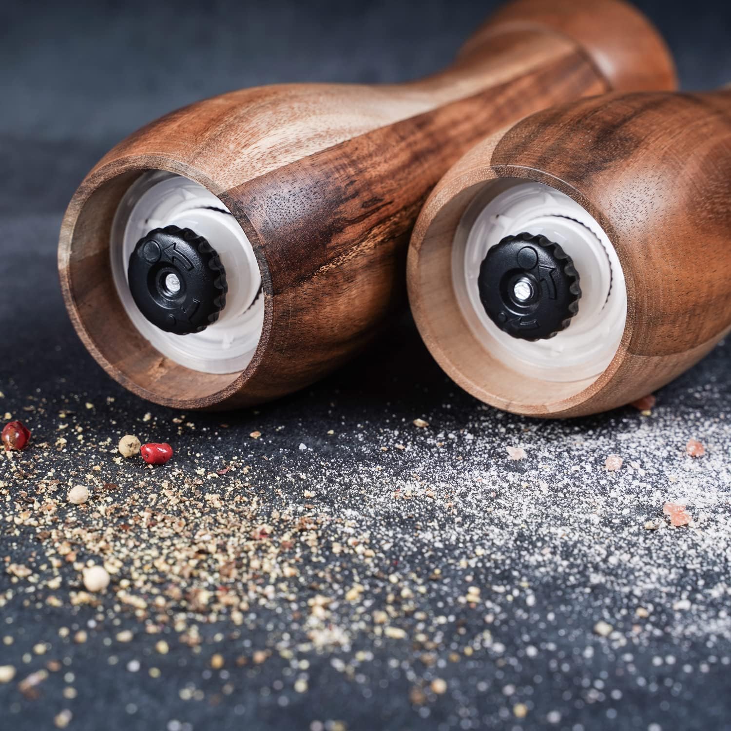 Salt and Pepper Grinder Set with Mill Tray, Set of 2 Salt and Pepper Mill with Ceramic Grinder Acacia Wood, Height 20.5 cm, Dia 6 cm
