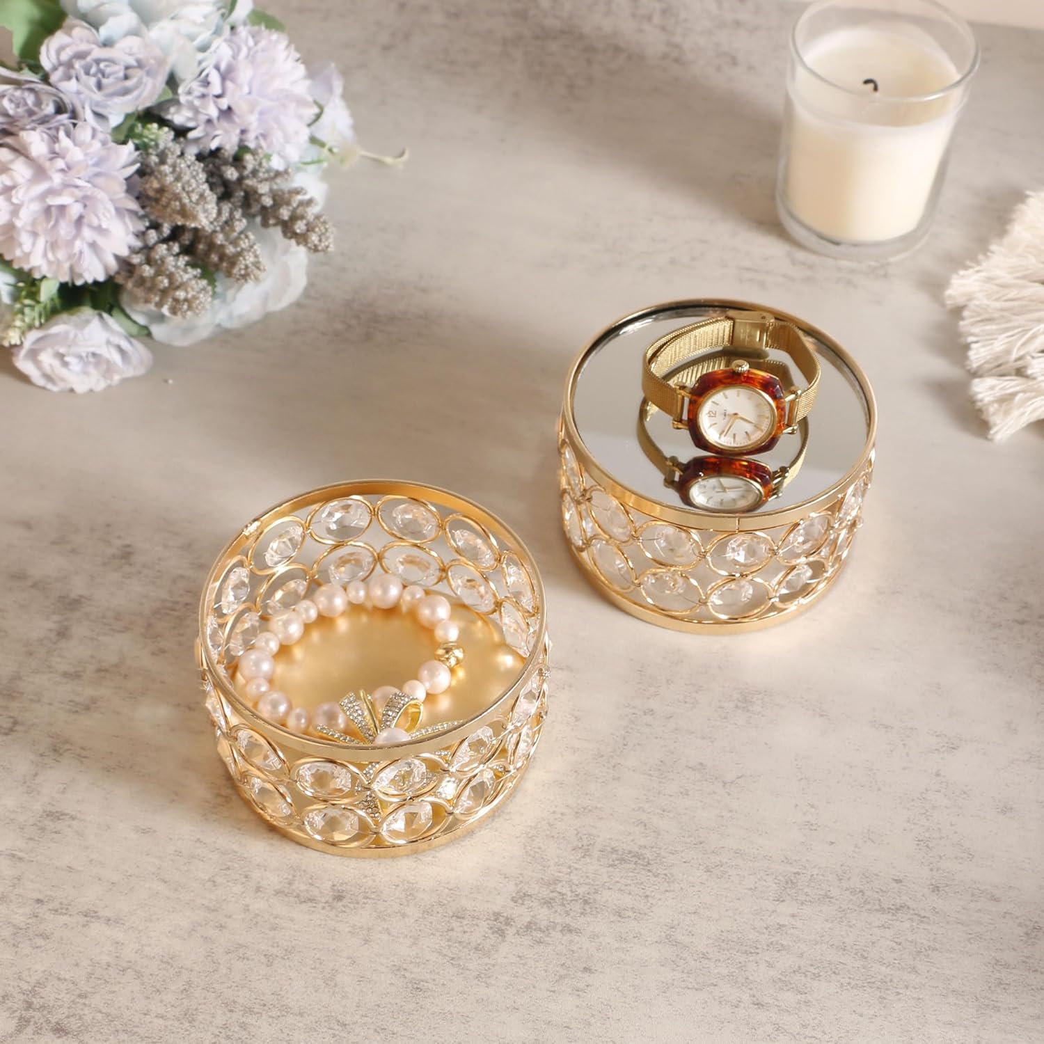 Feyarl 3 Pcs Crystal Display Stands Round Mirrored Risers Decorative Jewelry Perfume Stand Cupcake Figurine Collectible Display Holder for Vanity Table Wedding Home Décor (Gold)