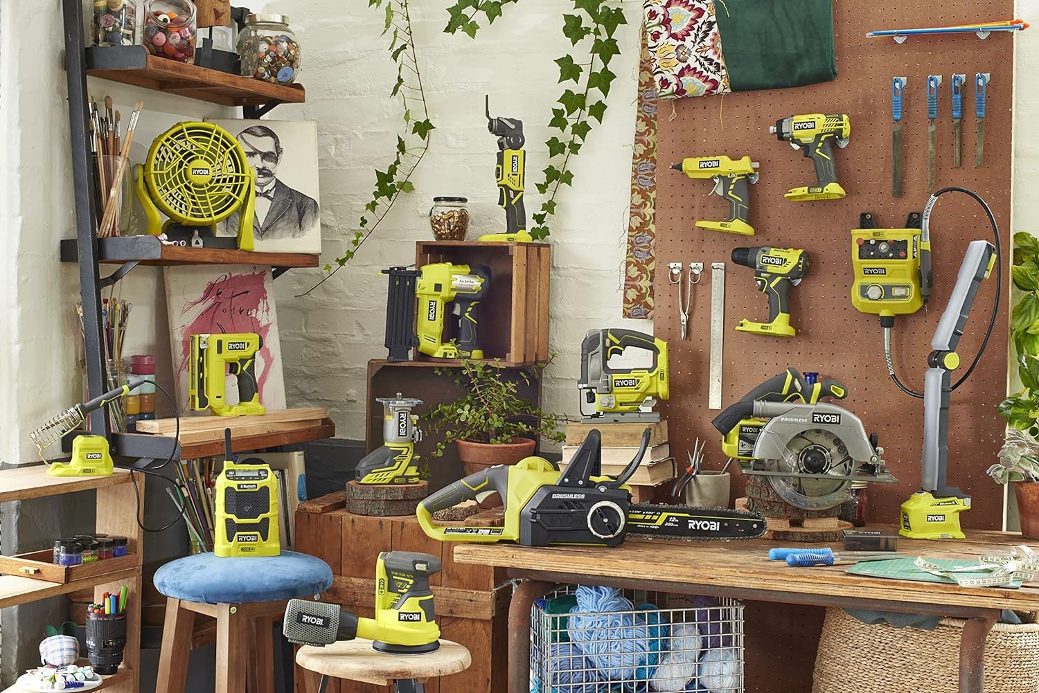 Ryobi EHT150V Utensile Rotativo 150W 115 Accessori Velocità Variabile 10000-35000 giri/min