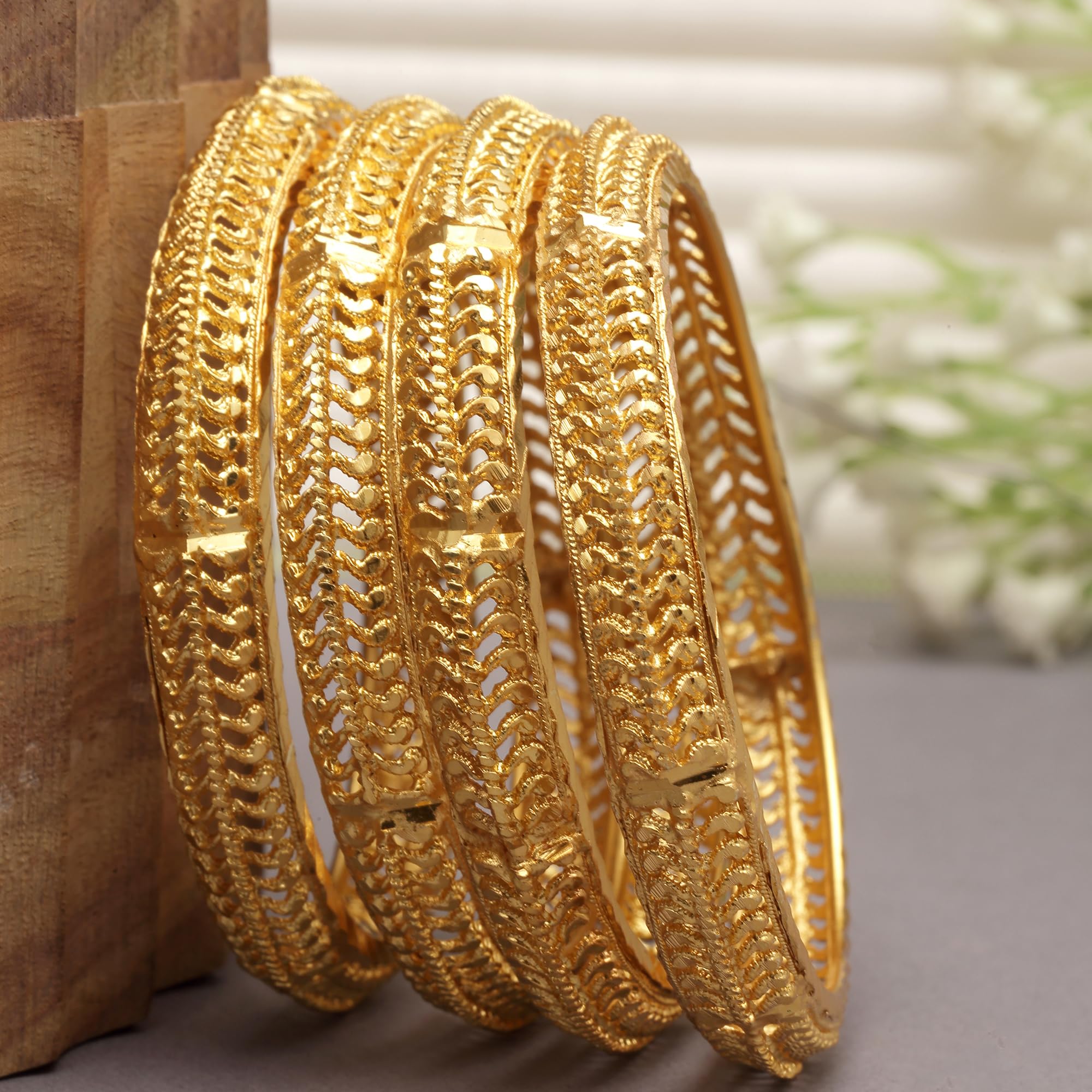 Set of 4 Plated Traditional Handcrafted Bangles (2.6)
