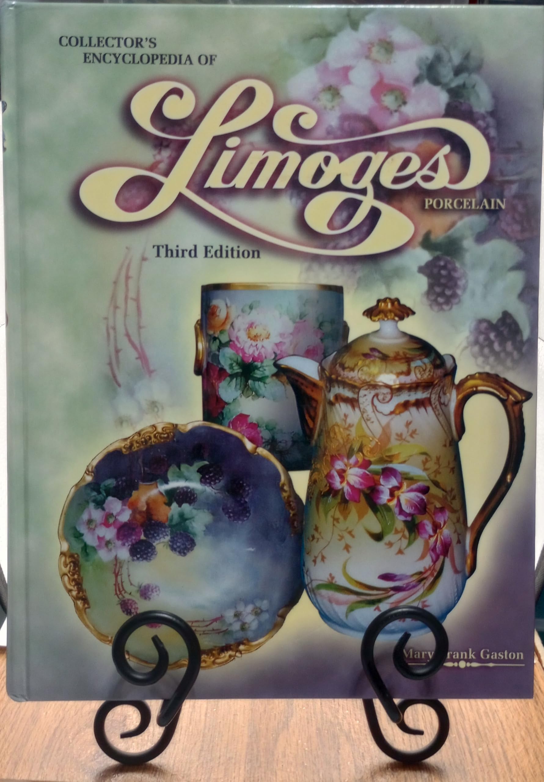 Collectors Encyclopedia of Limoges Porcelain