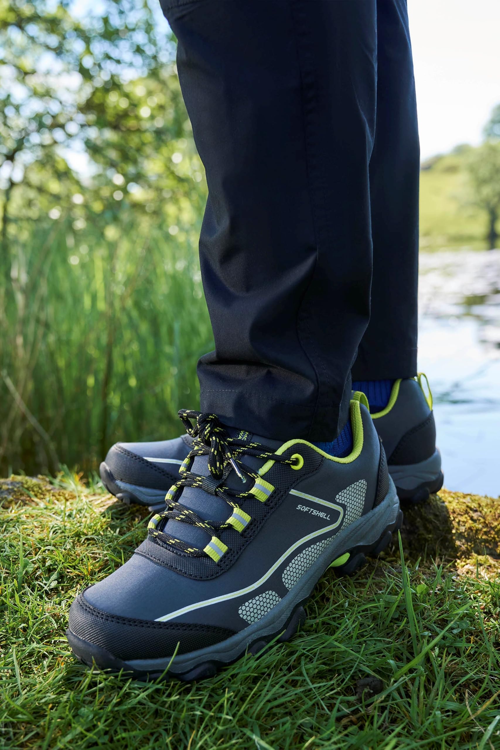Mountain Warehouse Chaussures Softshell pour Enfants - Durables, Dessus Respirant, Doublure en Maille, Semelle Haute Traction - Printemps été, Marche
