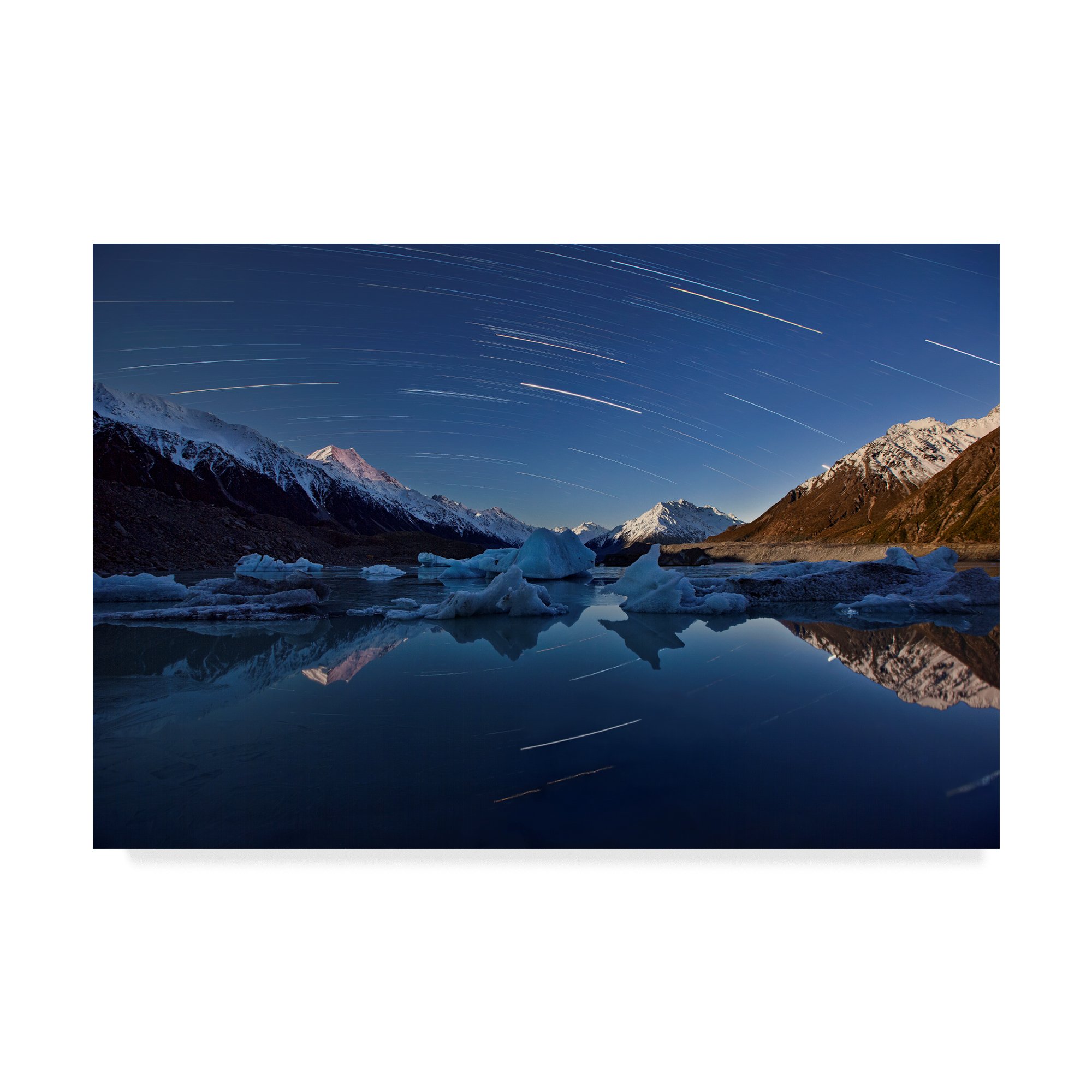 Yan Zhang Fine Art, Multicolor