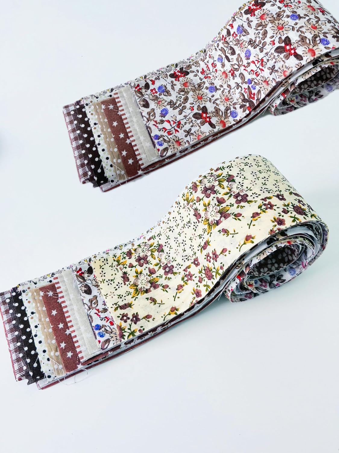 42 Fabric Strips 2.5" x 44" | Cotton Bundles for Quilting - Assortment of Quilting Fabric with Vintage Floral Designs