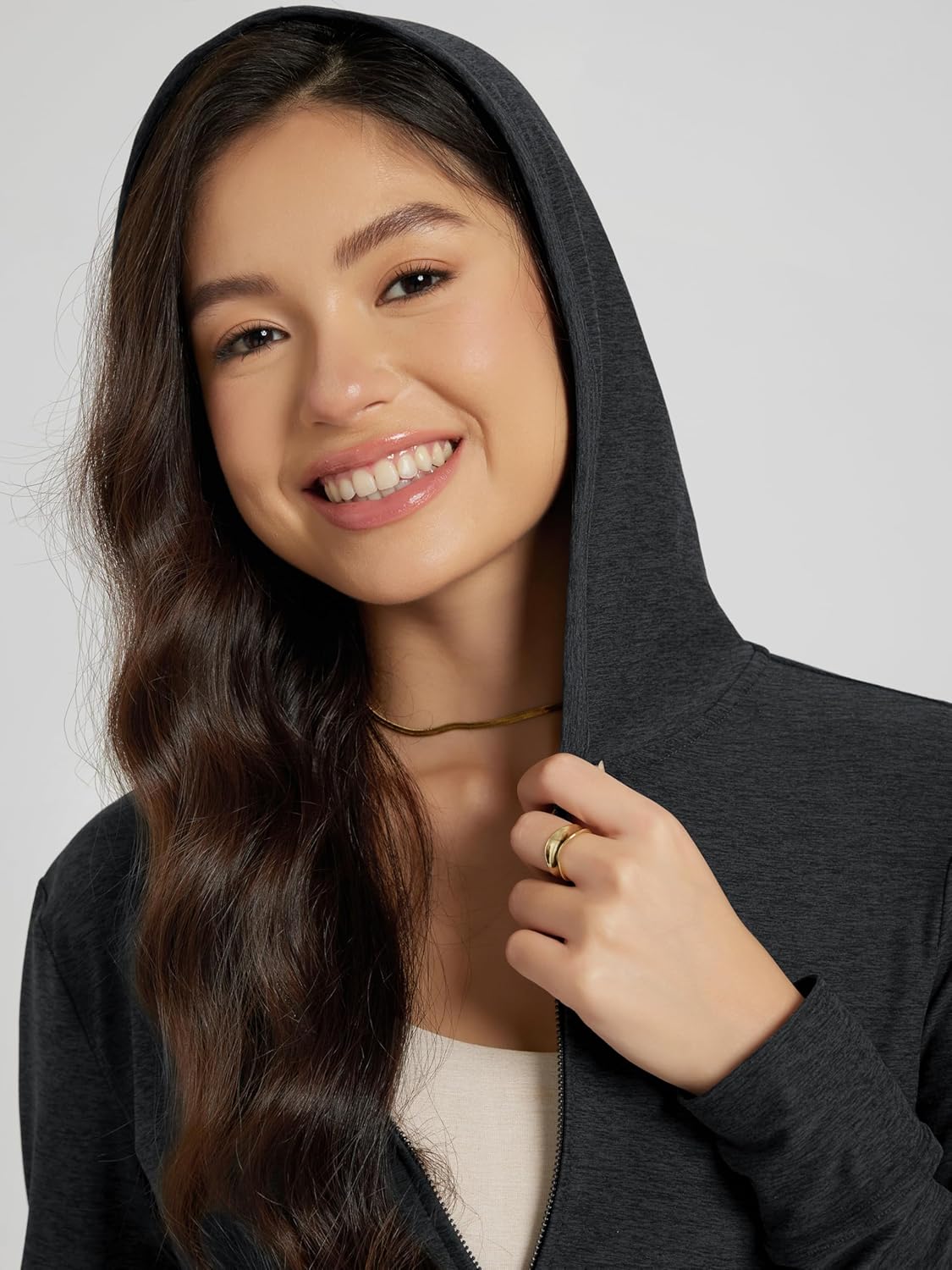 ODODOS Women's Full-Zip Cropped Hoodie - odSTRATUM Tech Ultra Soft UPF 50+ Hooded Jacket with Pockets - Image 3