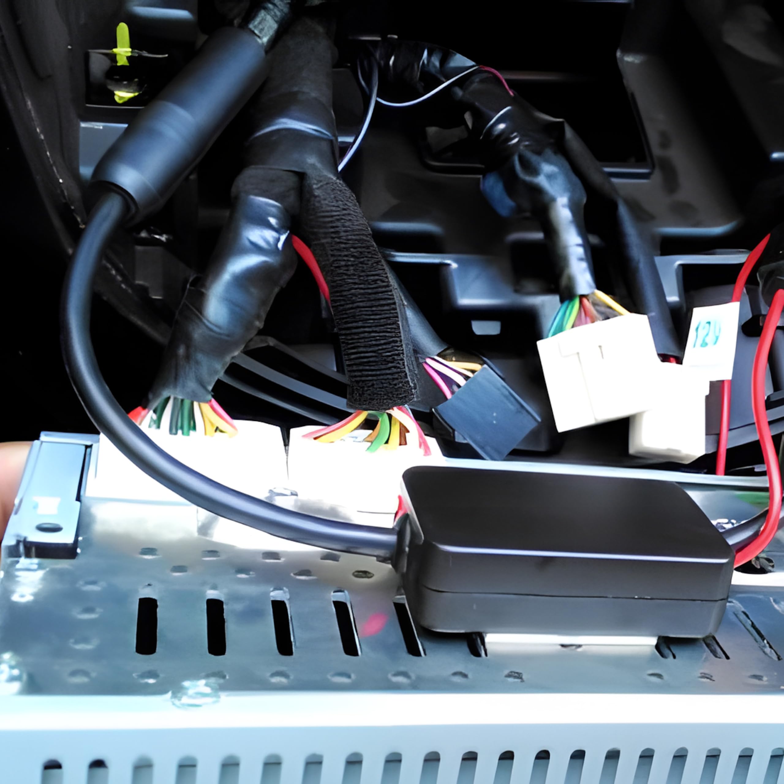 Retoo Amplificatore antenna per autoradio, amplificatore di segnale universale per auto FM 12V con alto guadagno 16 dB a basso rumore, compatibile con amplificazione DAB