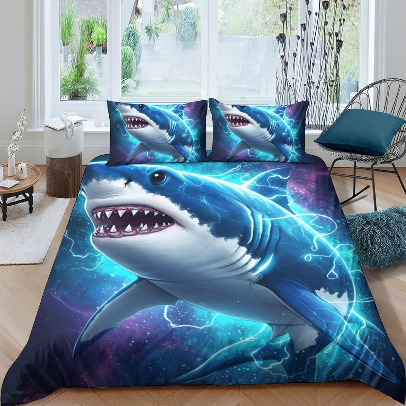 GPLZQXKJNH 3D Printed Shark Ocean Duvet Cover Microfiber Bedding Set with 2 Pillowcases, Lightning Blue Design for Bedroom Decor Single（135x200cm）