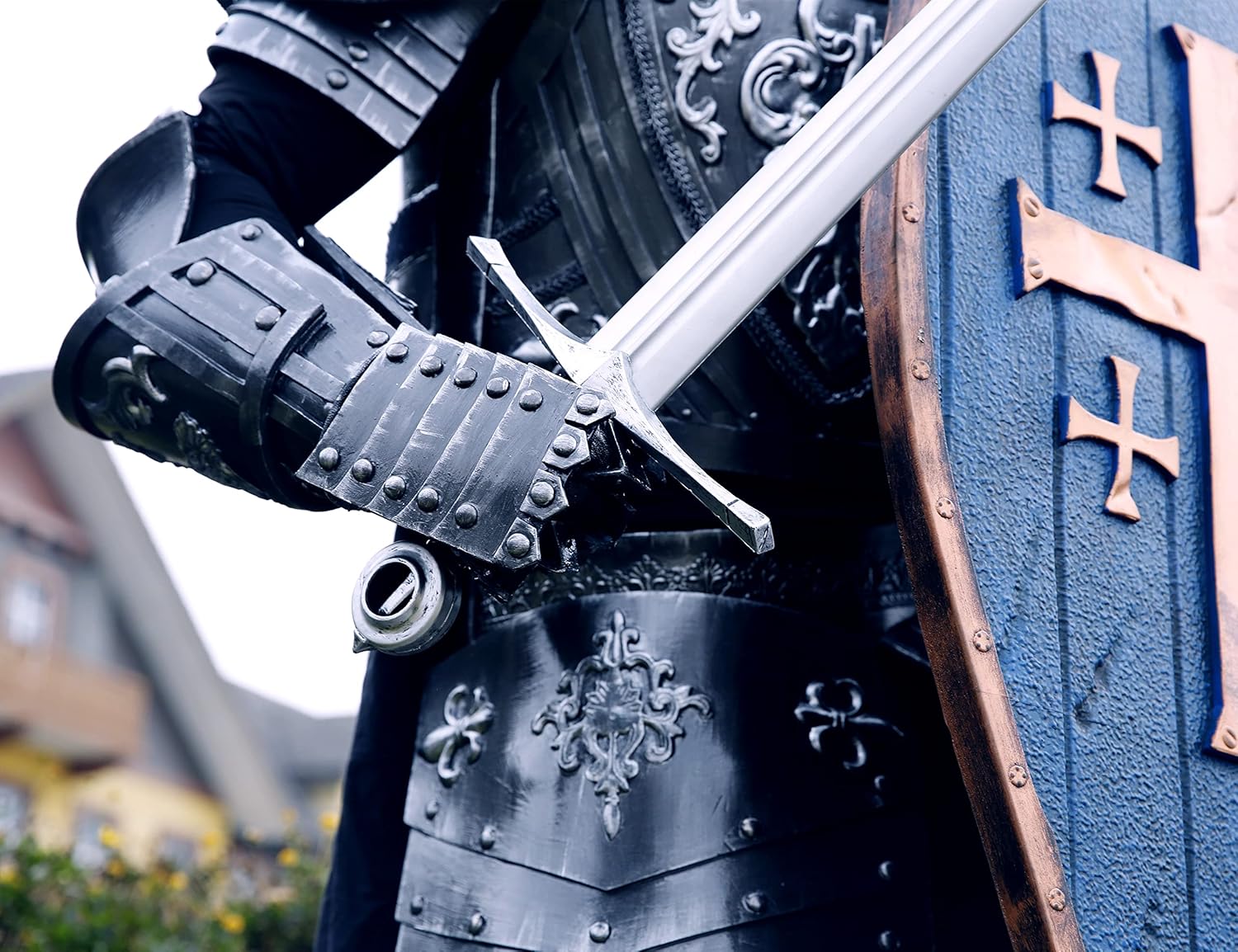 LOOYAR PU Foam Middle Ages Medieval PU Foam Arming Knightly Sword Weapon Toy for Knight Soldier Warrior Costume Battle Play Halloween Cosplay LARP