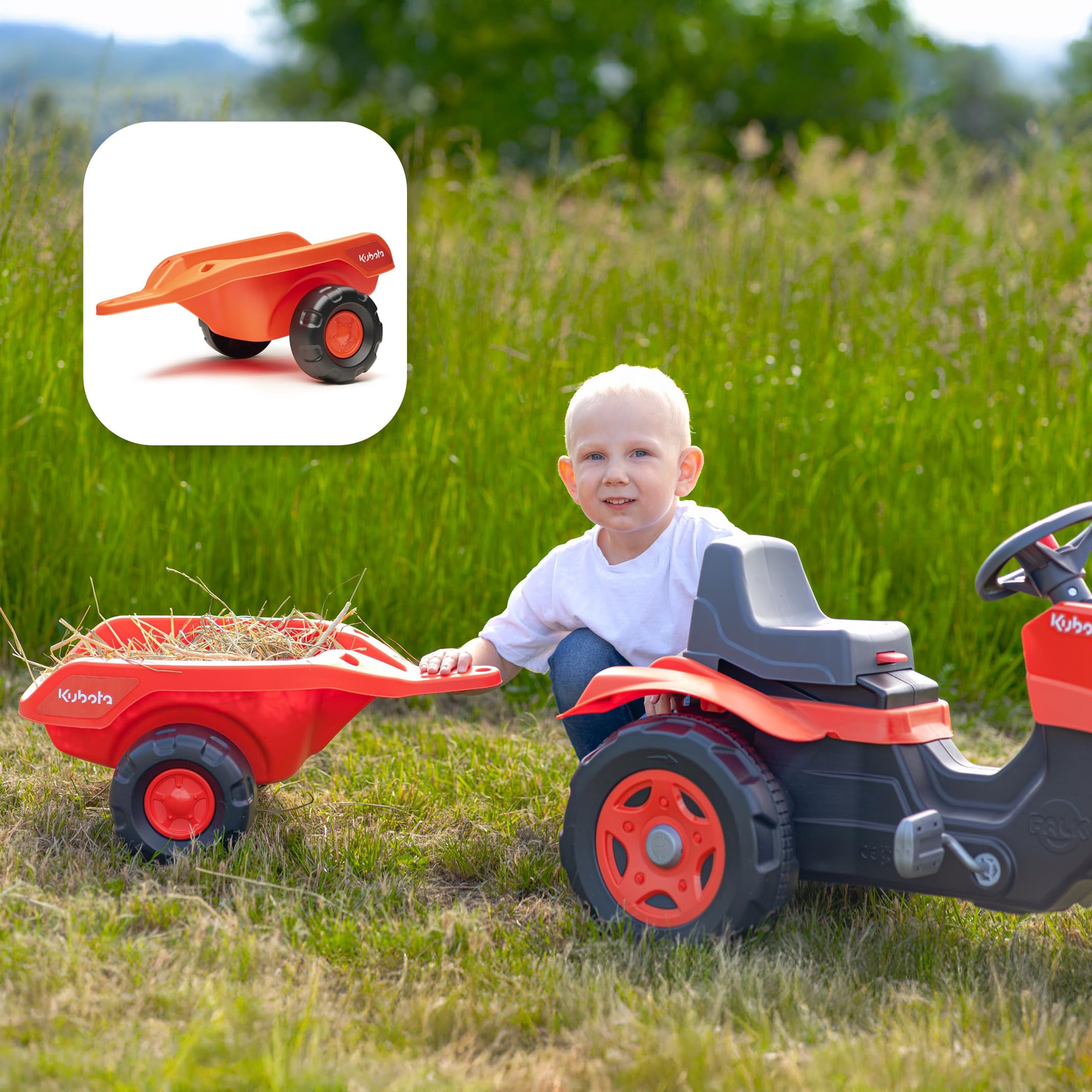 Falk Kubota Traktor mit Pedalen für Kinder, mit Anhänger, ab 2 Jahren | Haube zum Öffnen und verstellbarer Sitz