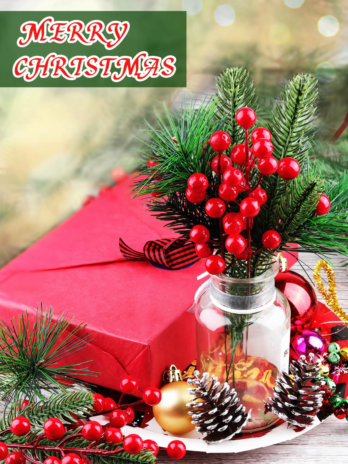 Kalolary Künstliche Tannenzapfen Zweig-Set, 150 Stück, sortierte künstliche Tannennadeln, Zweige, schneebedeckter Weihnachtsbaum, florale Zweige, Weihnachtszweige, rote Stechpalmenbeeren, Stiele für