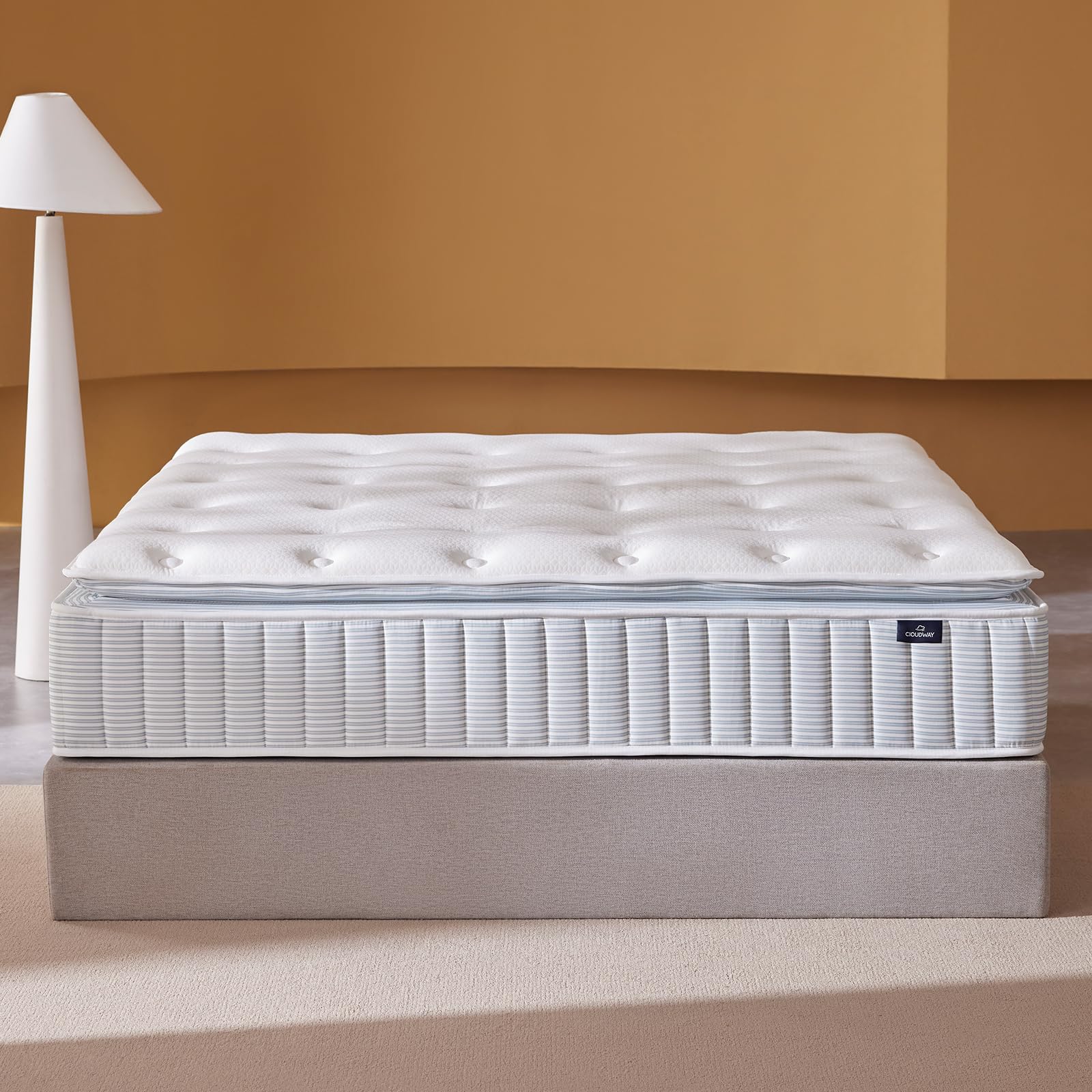 Photo 1 of CIOUDWAY – 14 Inch Queen Mattress – Real Hybrid Queen Size Mattress Memory Foam, Reinforced Edge Support, Zoned Coils for Pressure Relief and No Motion Transfer (Queen (14 Inch))