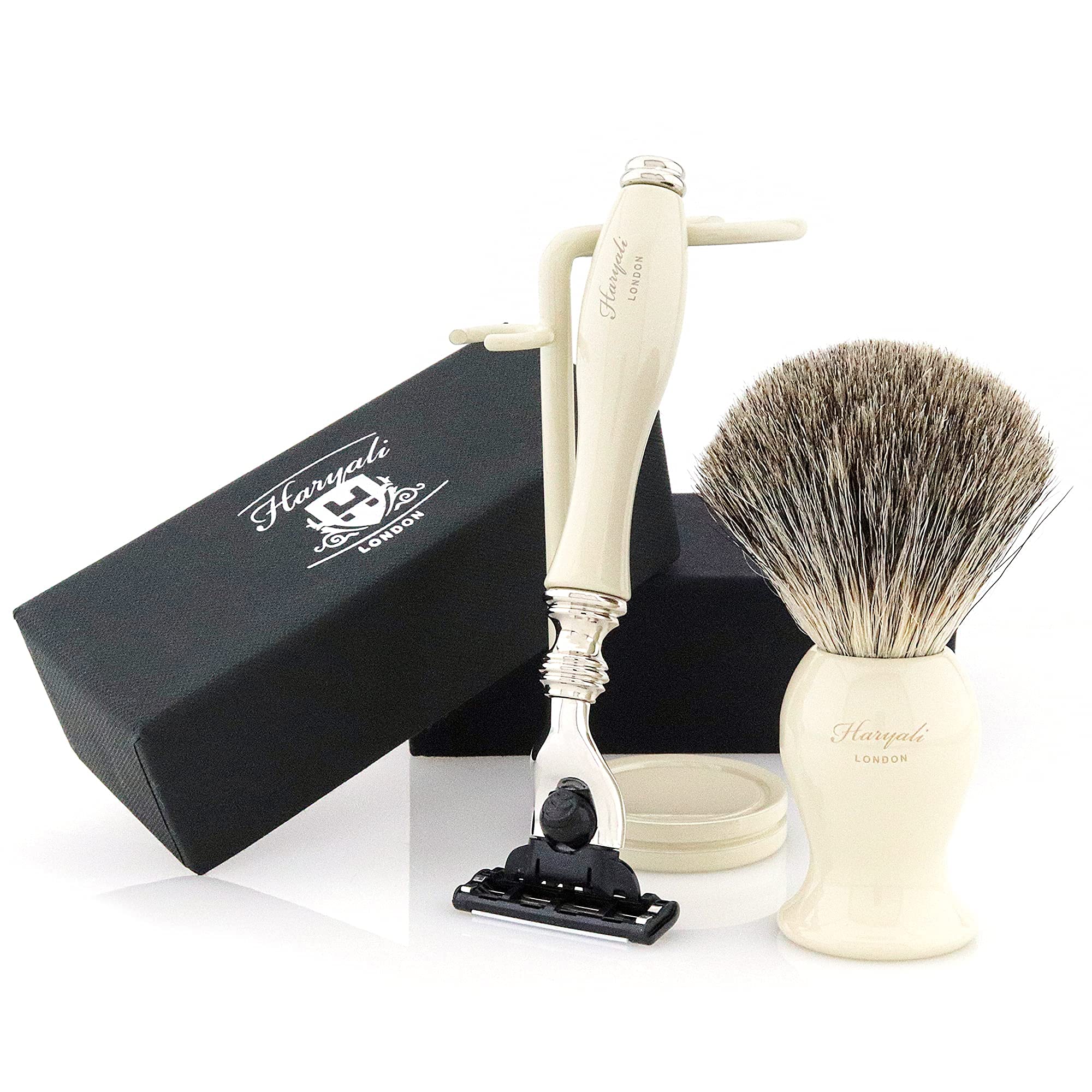 new shaving set 5 by Haryali London