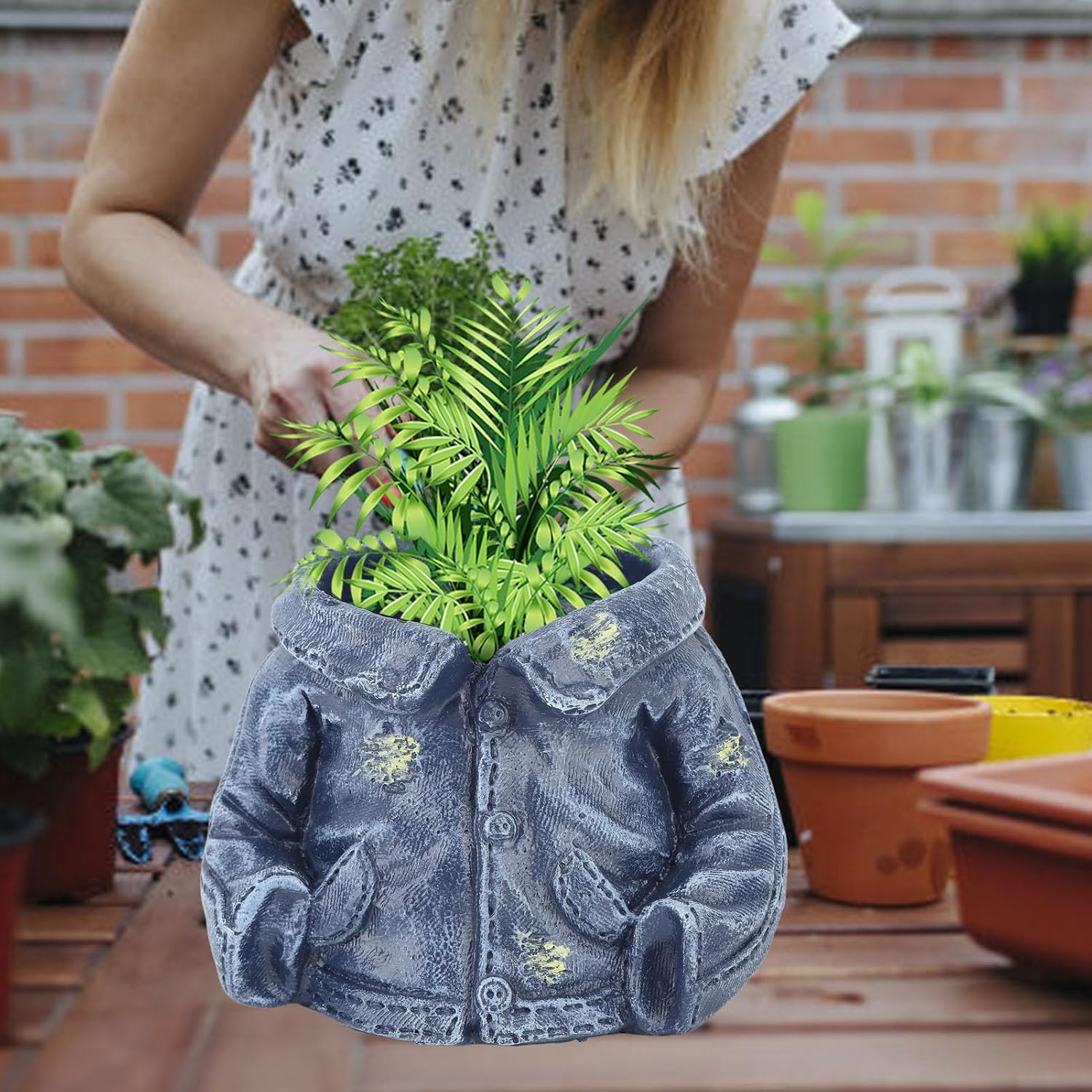 Jacket Resin Flower Pot, Plant Pots Set, Creative Outdoor Planter, Trendy Denim Style Jacket Resin Flower Pot, Cute Outdoor Planter for Home Lawn Yard Decorative Garden Craft Great Gift Idea