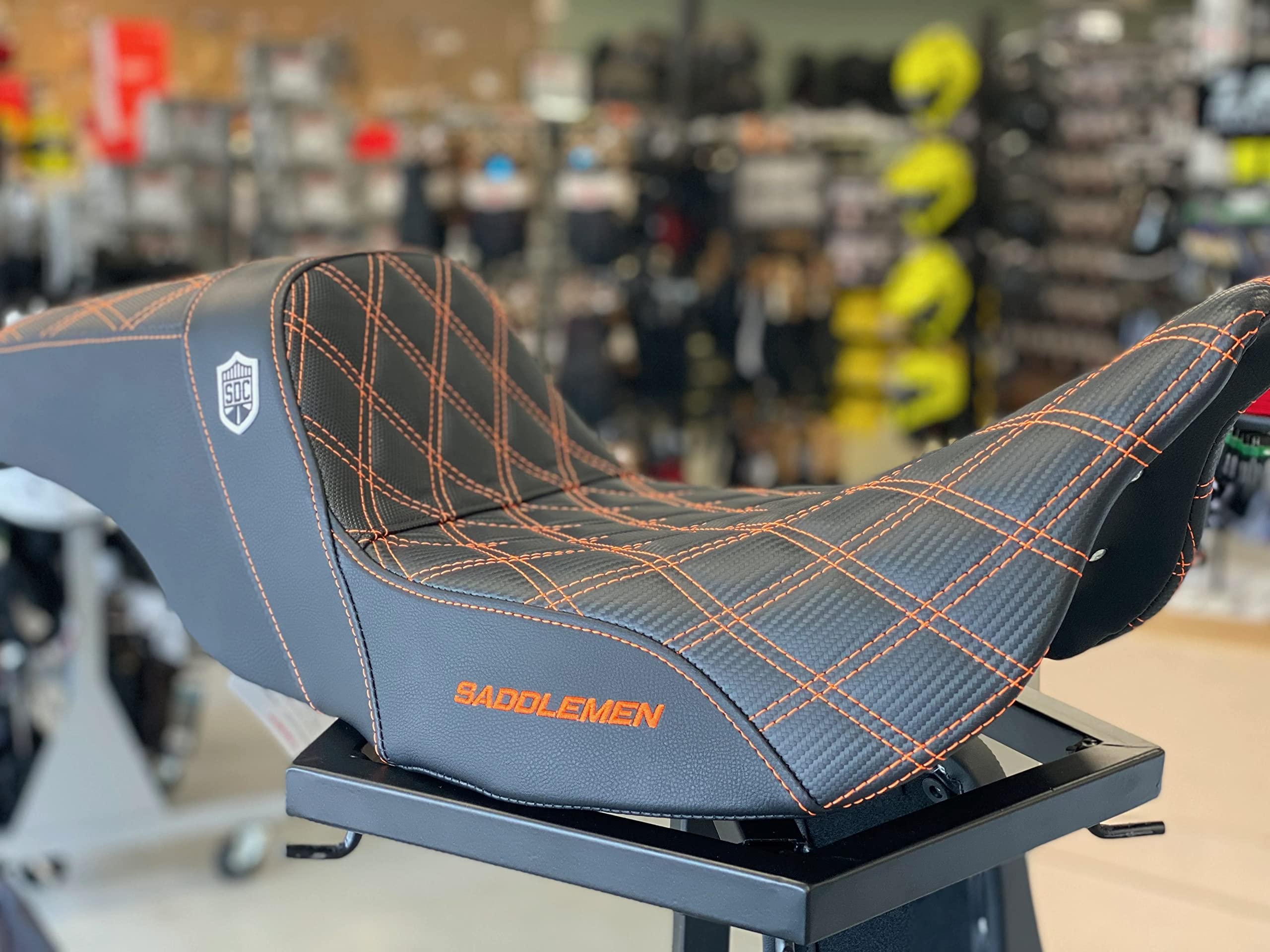 SaddleMen SDC パフォーマンス グリップシート ツーリング用