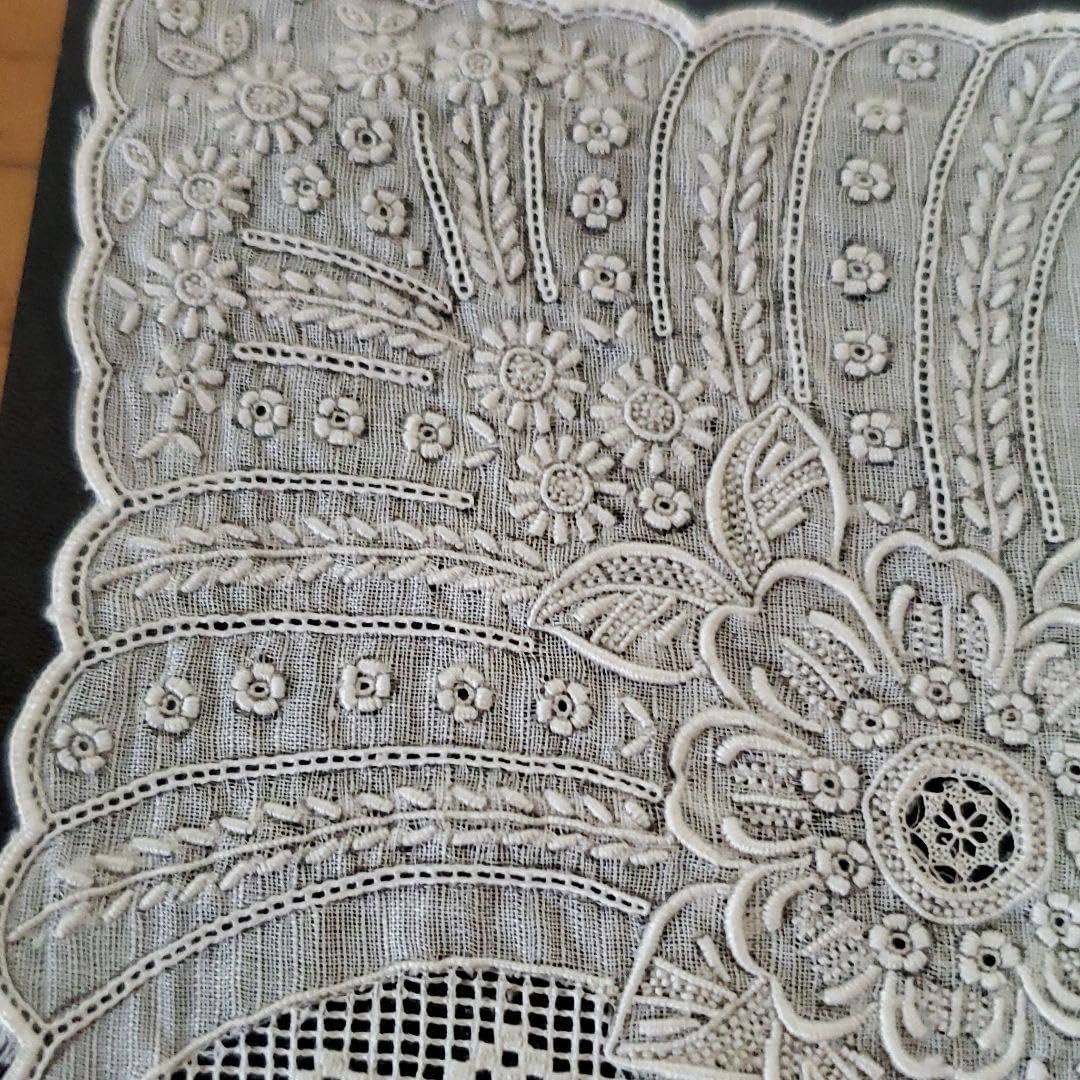 SWATOW 汕頭 ☆スワトウ 汕頭 SWATOW ホワイト レース 刺繍 ハンカチ