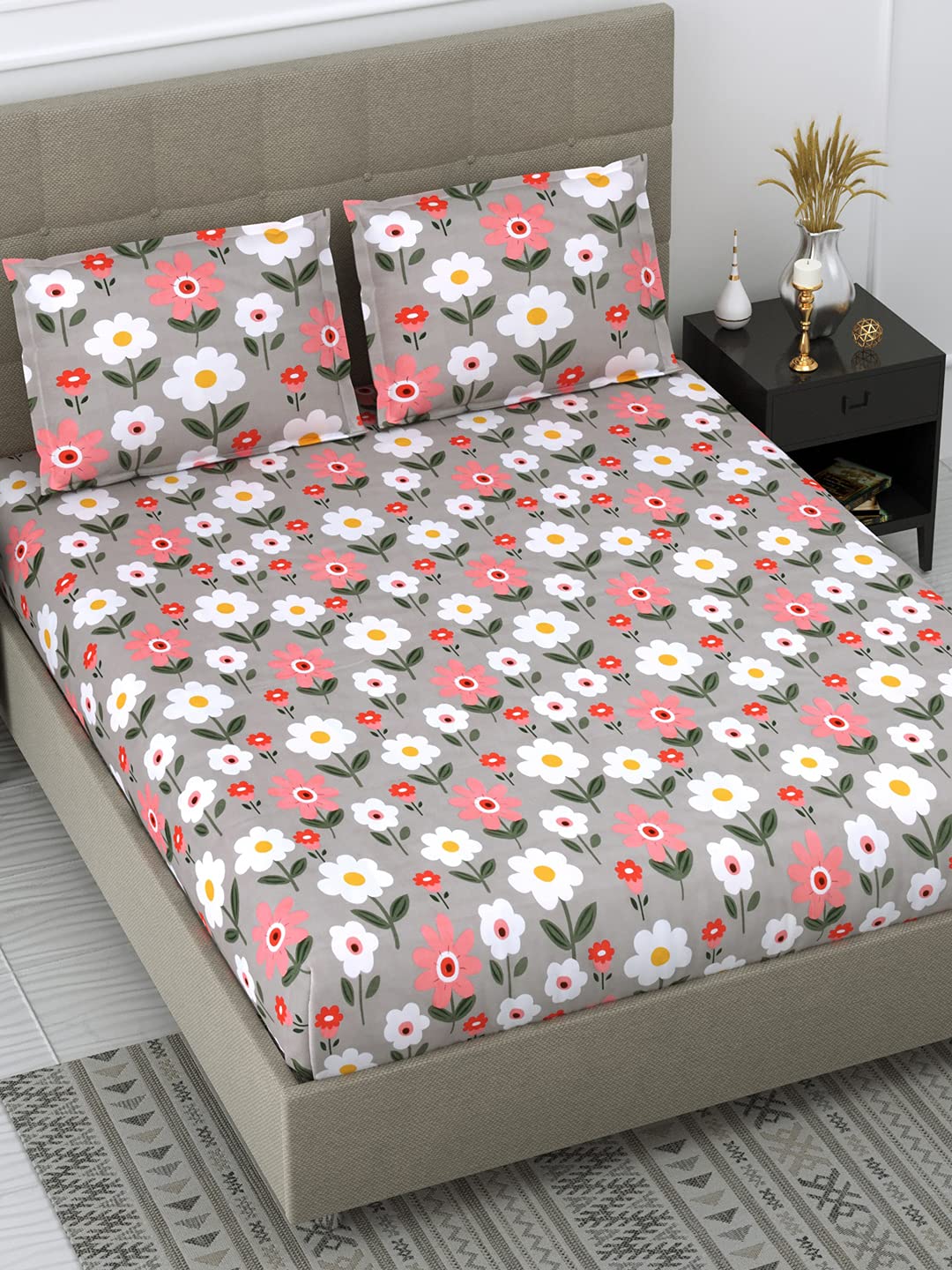 Dream Weaverz Double Bed Bedsheet Digital Floral Printed Soft Cotton - Queen Size -for Home/Bedroom,Size-235 Cms X 255 Cms-Multicolor