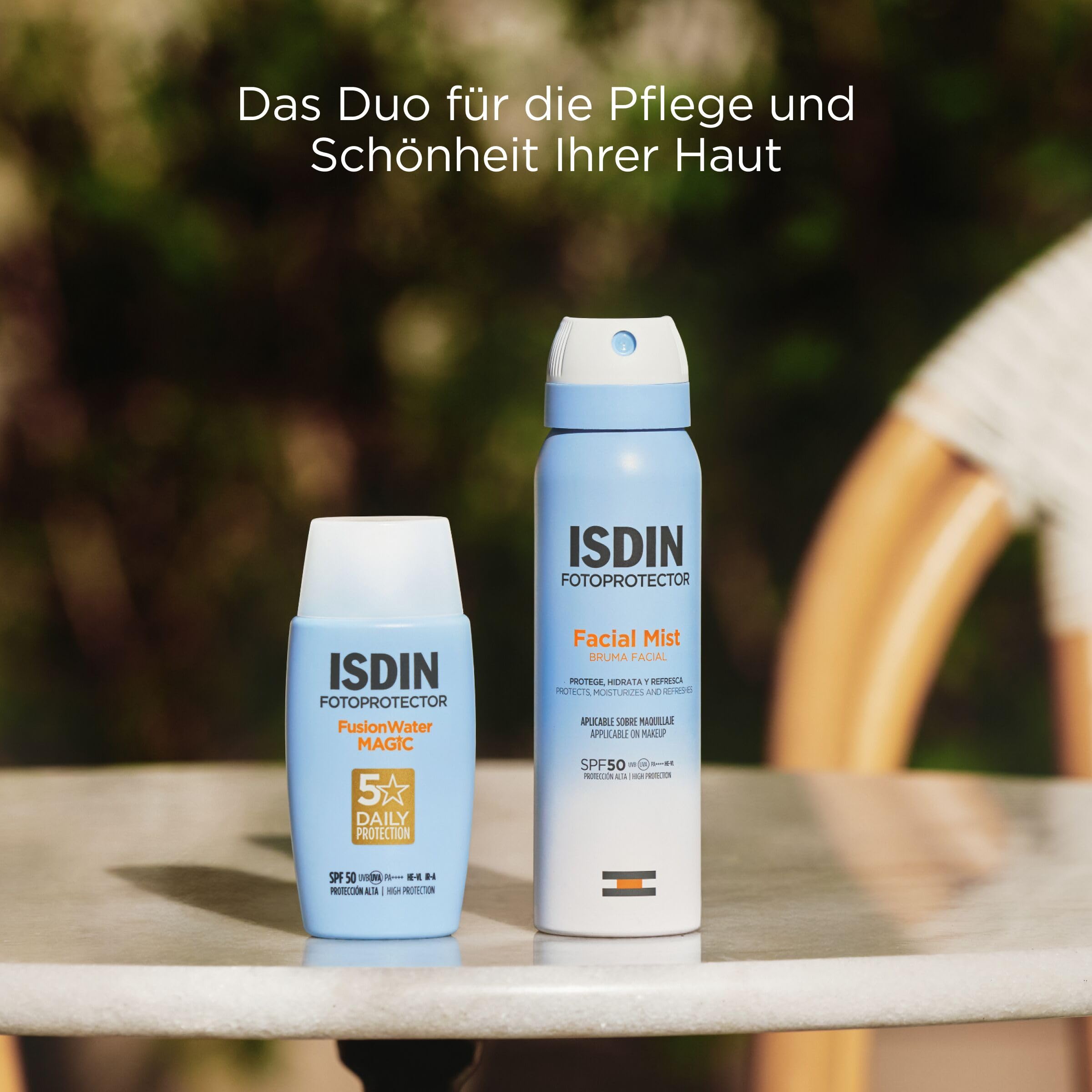 ISDIN Facial Mist SPF 50 (100 ml) | Ultradünner und unsichtbarer Sonnennebel für Gesicht | schützt, befeuchtet und fixiert das Make-up | Strahlender Haut-Effekt | wasserabweisend | geeignet für