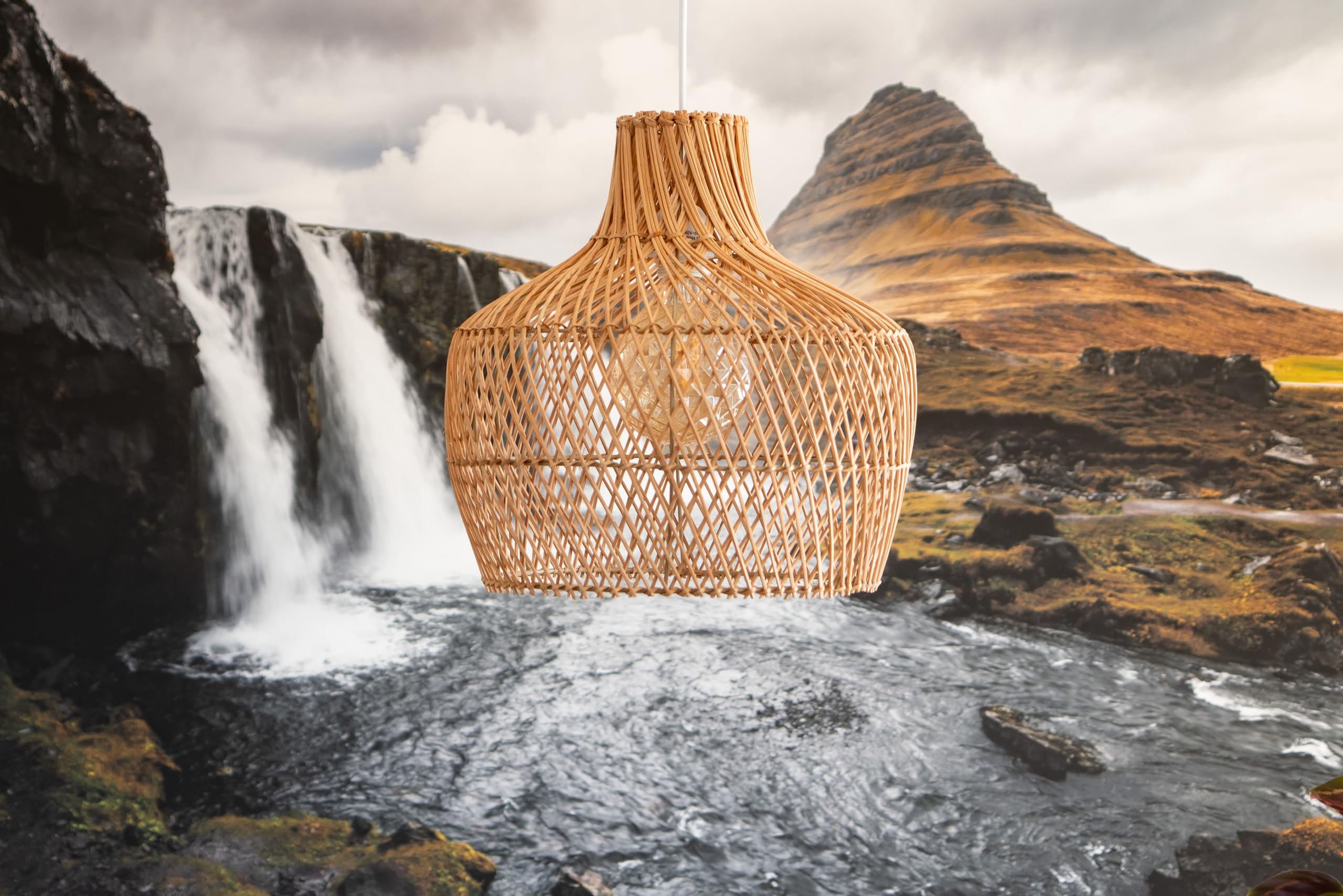 Decorasian Boho Lampenschirm aus Rattan – Korb Lampenschirm für Pendelleuchte, ohne E27 Lampenfassung – Korb Lampe - D = 36cm * H = 38cm