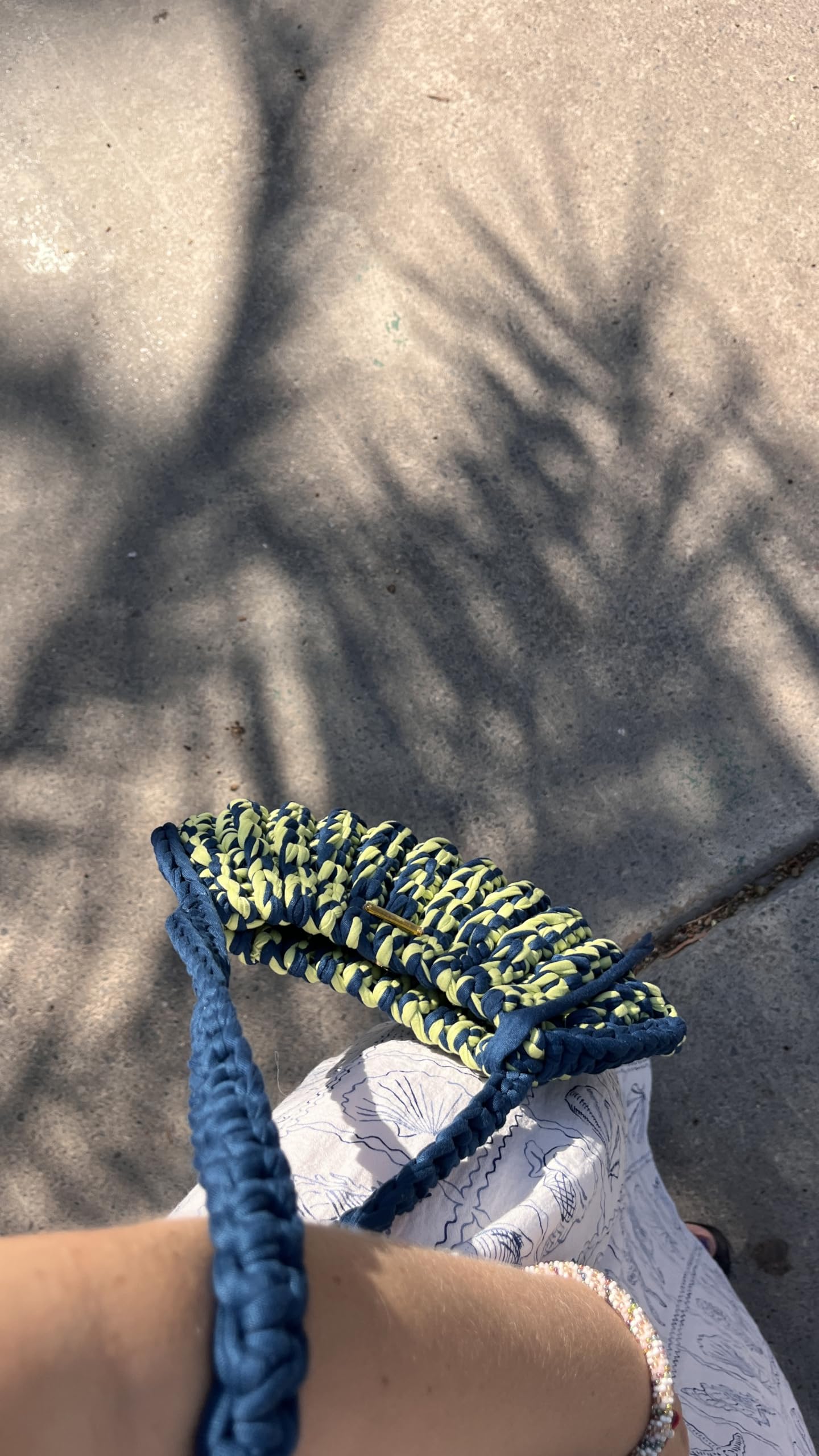 Bolso de ganchillo hecho a mano Hobo vibrante De hombro de verano crochet boho en naranja, denim y mojito