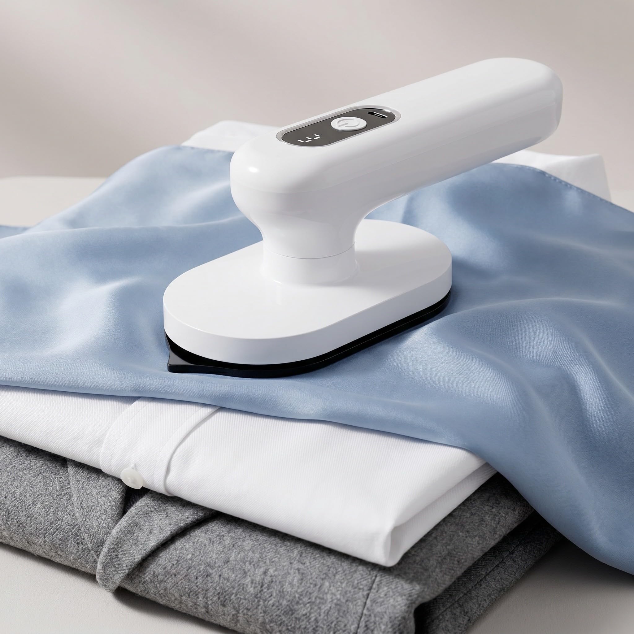 Plancha con Mango Giratorio Portátil Inalámbrica de Color Claro 3 Ajustes de Temperatura y Protección para Prendas Delicadas para Viaje y Hogar