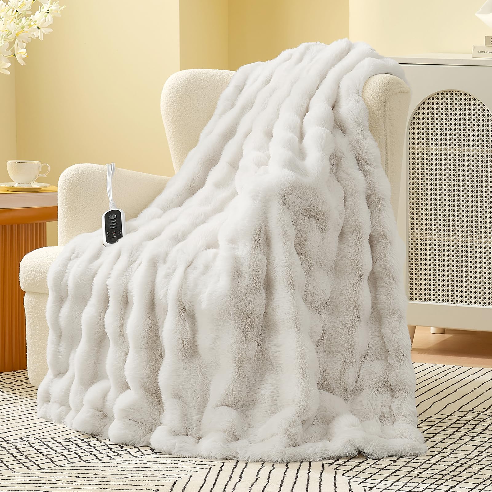 Amazon.com: Amélie Home Heated Bubble Faux Fur Blanket Electric Amazon.com: Amélie Home Heated Bubble Faux Fur Blanket Electric