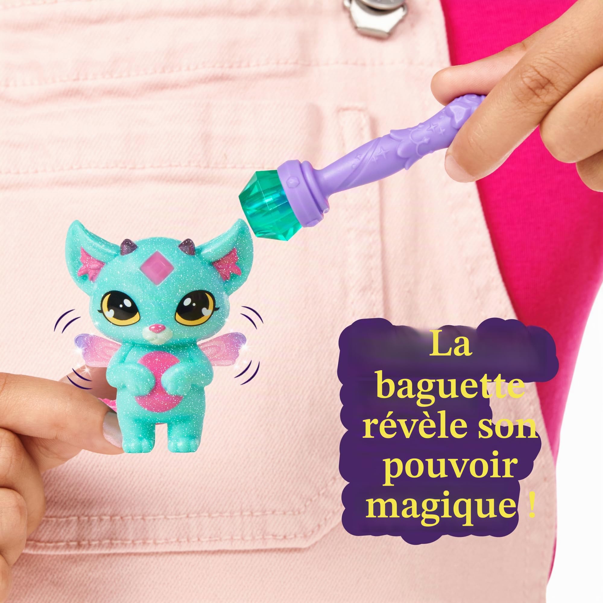 Magic Mixies Magic Mixlings Mega Pack, Chaudron Magique et 4 poupées Mixies Brillantes, 1 Figurine Surprise, 3 Baguettes Magiques, Jouets à Collectionner, garçons et Filles de Plus de 4 Ans, célèbre