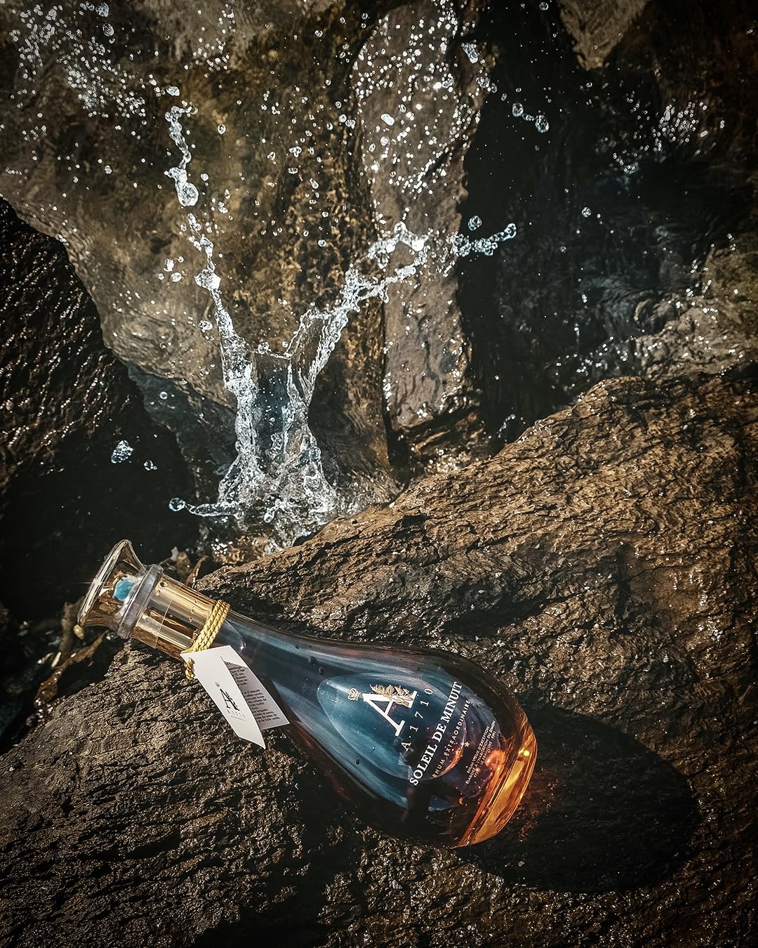 Rhum A1710 Soleil de Minuit 46,4° 70cl : Amazon.fr: Epicerie