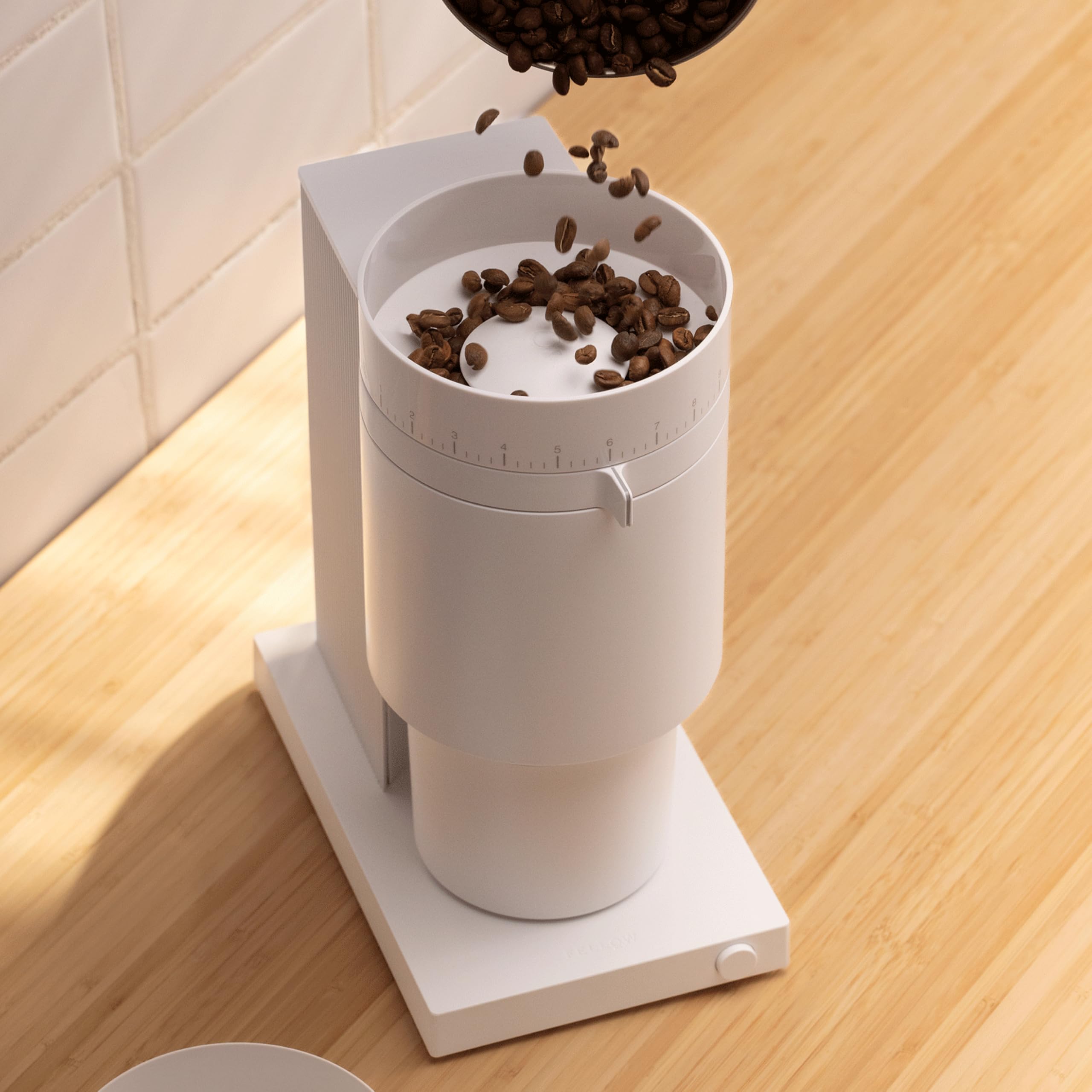 Macinacaffè a macine coniche Fellow Opus - elettrico multiuso - Macinacaffè per espresso con 41 impostazioni per preparazione Espress, Drip, French Press e Cold Brew - Bianco opaco