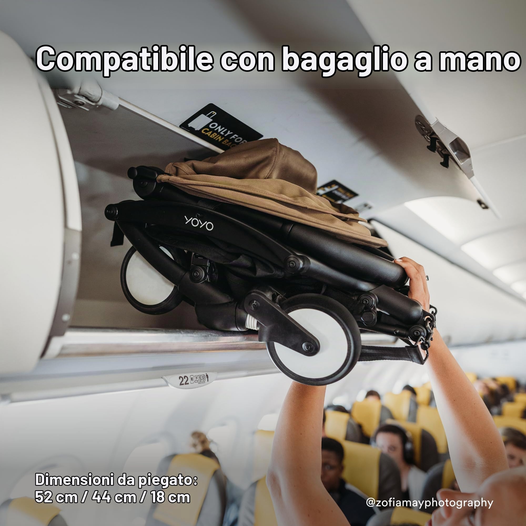 Passeggino Stokke YOYO3 da 6 mesi - Include telaio nero/cuscino seduta Stone + Capottina - Si ripiega e si apre in un lampo - Leggero e compatto - Compatibile con il bagaglio a mano