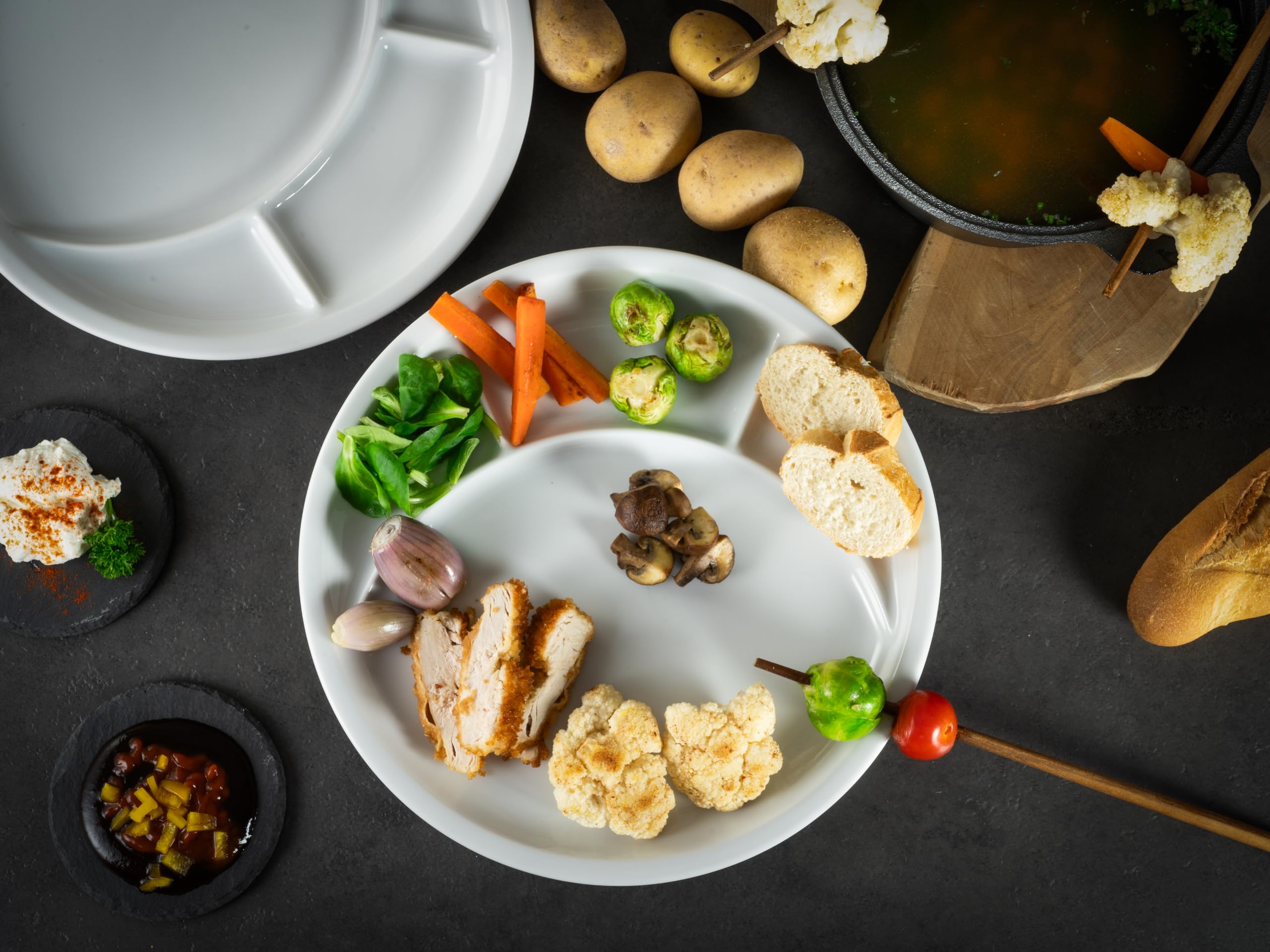 Creatable, 22922, Série Assiettes à fondue et gril UNIVERSAL, set de vaisselle, assiettes à fondue 4 pièces