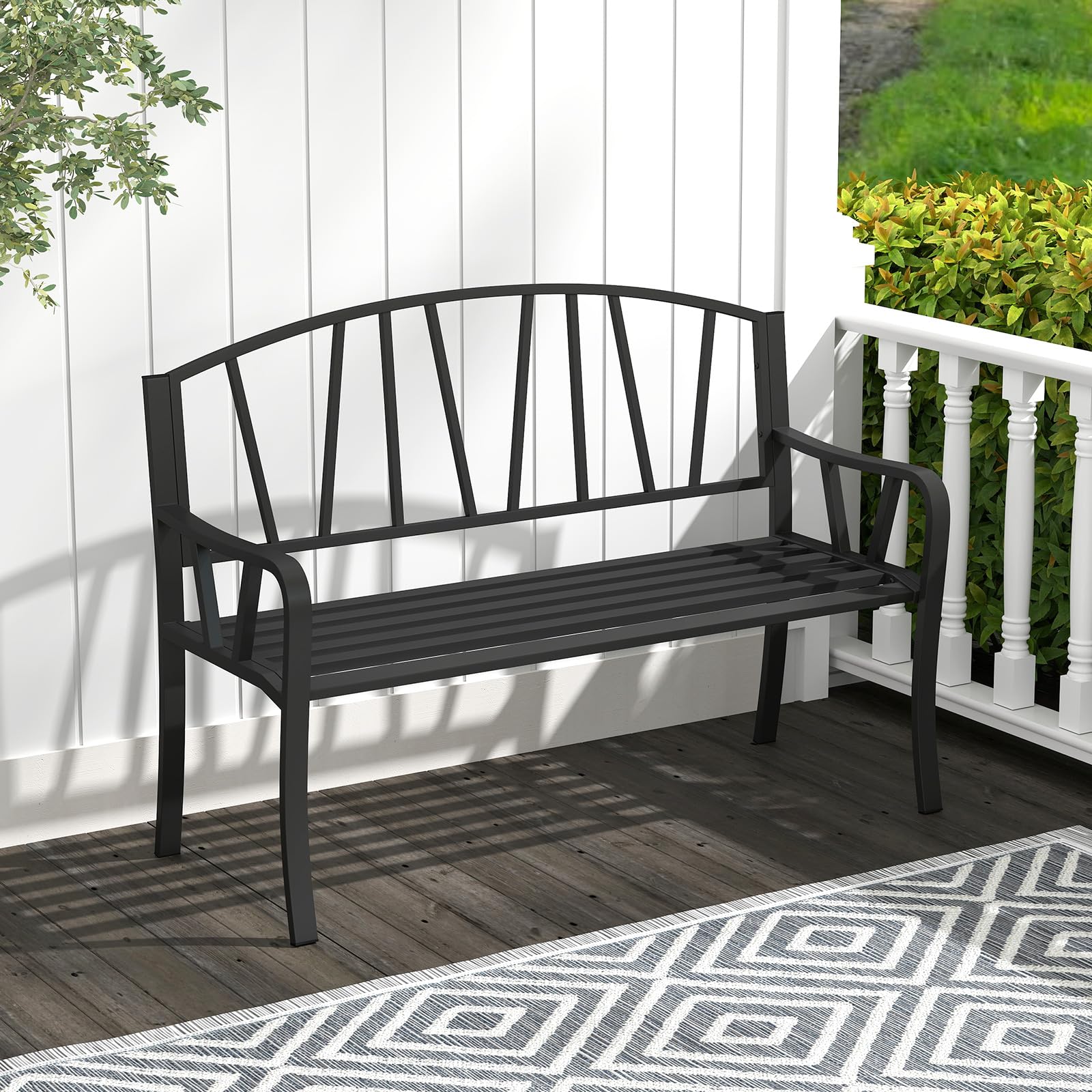 GIANTEX Panca esterna da giardino, seduta a doghe per 2-3 persone, capacità 300 kg, schienale semplice, braccioli curvi, panca da giardino in metallo robusto per terrazza, parco (129 x 53 x 93 cm)