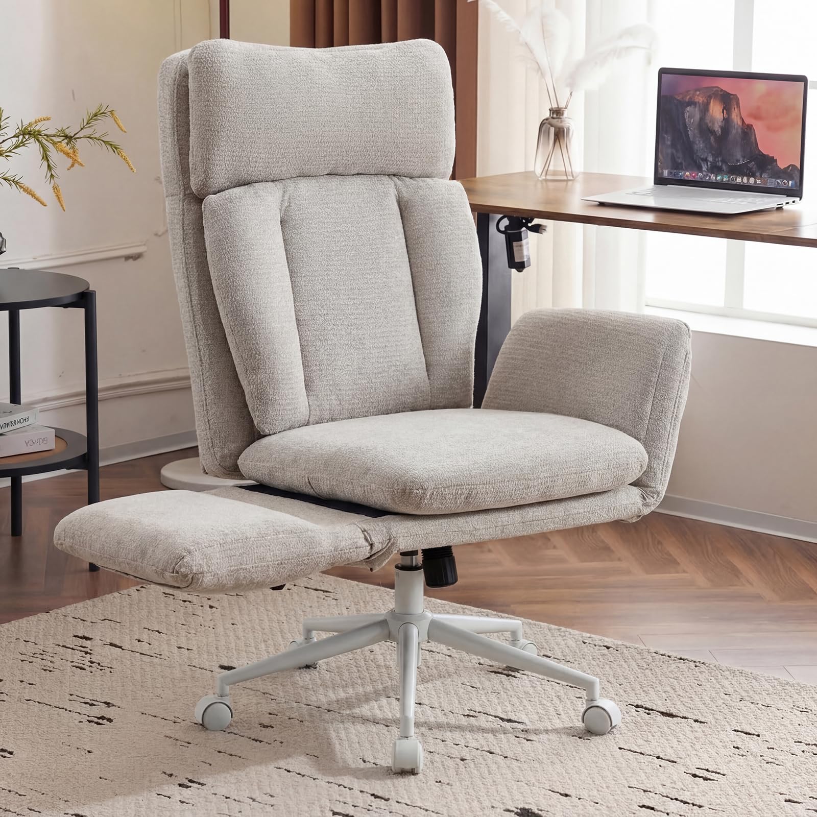 Bürostuhl mit Rollen, Ergonomischer Schreibtischstuhl mit extra breiter Sitzfläche, Verstellbare Armlehnen und Rückenlehne, Höhenverstellbarer Drehstuhl mit Wippfunktion, Homeoffice Stuhl (Grau)