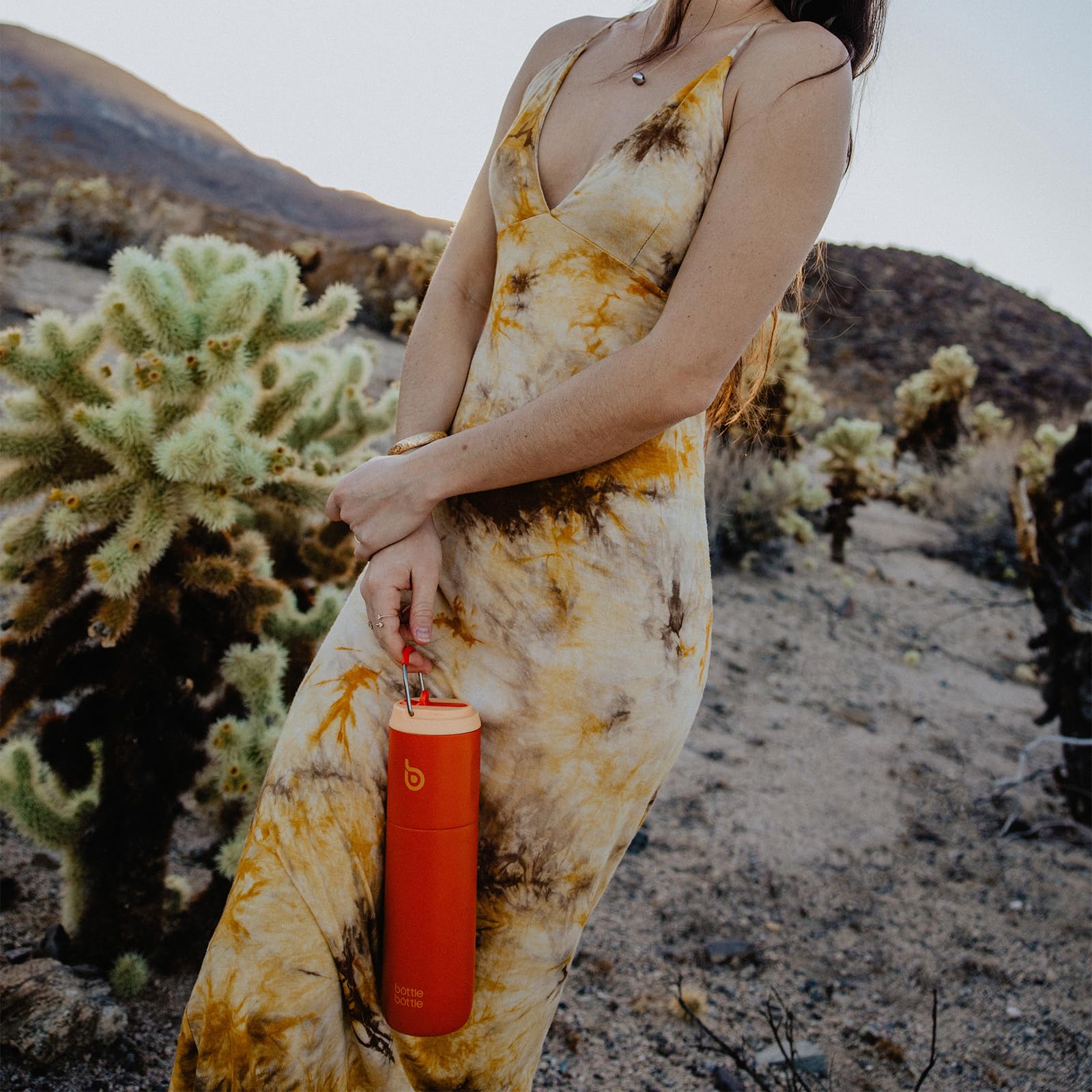 Bottle Bottle Borraccia termica da 710 ml, con coperchio, cannuccia e manico, in acciaio inox, a doppia parete sottovuoto, a prova di perdite, senza BPA, per sport, viaggi, palestra, arancione