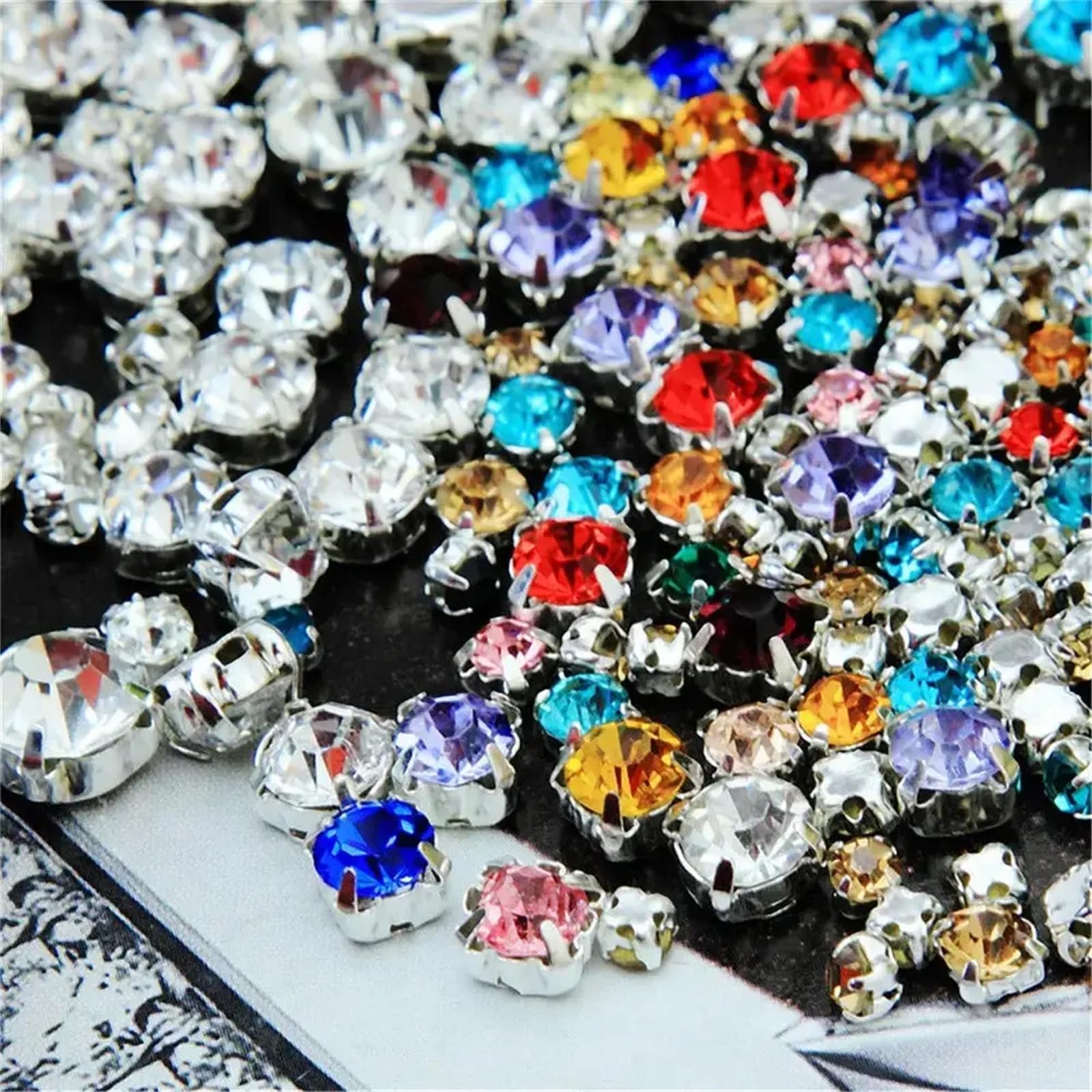 przyszyć dżetów, Zestaw 130 wielokolorowych, mieszanych kształtów, kryształków szklanych do przyszywania, metalowych oprawek(Crystal)