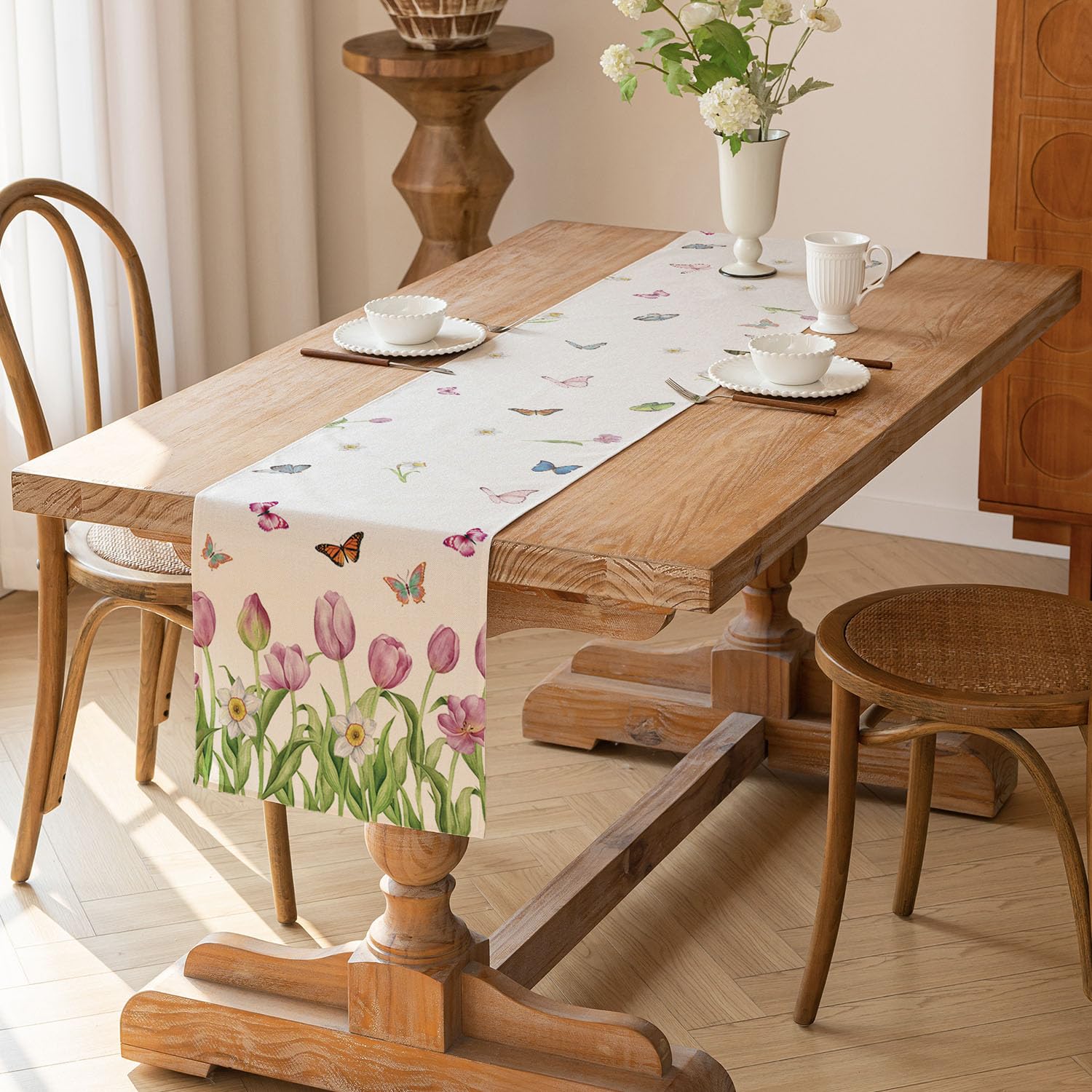 Chemin De Table De Pâques - Motif Dahlias Et Fleurs Roses Et Bleus