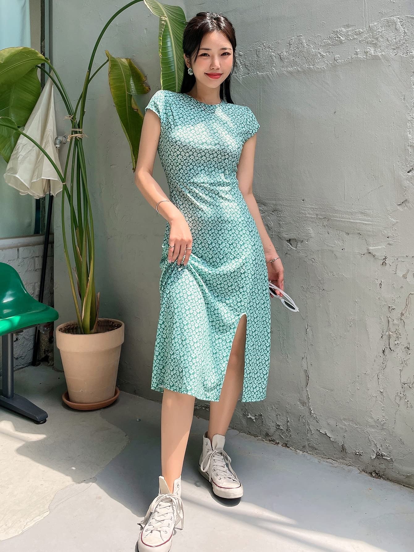 Amazon.com: DANCOLOR Floral Cap Sleeve Keyhole Back Cut Out Dress Flowy  Shift Dresses Bohemian Floral Maxi Long Chiffon(Size:Large) : Clothing,  Shoes & Jewelry