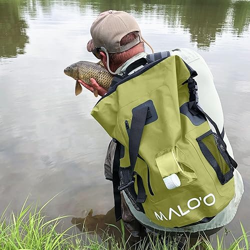 Miniatura 8 de Malo'o Mochila enrollable impermeable de 30 L, ideal para playa, mochilero, pesca y kayak, Verde oscuro, Rool-top