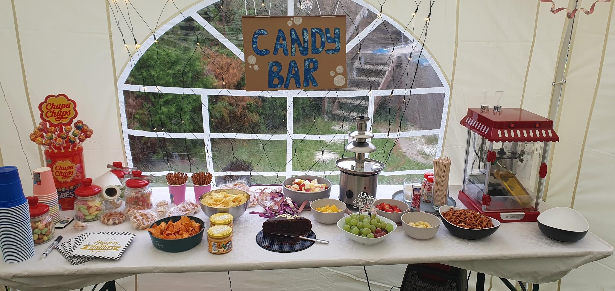 Chupa Chups Best of Lutscher-Dose mit Logo-Aufsatz, enthält 100 Lollis ...