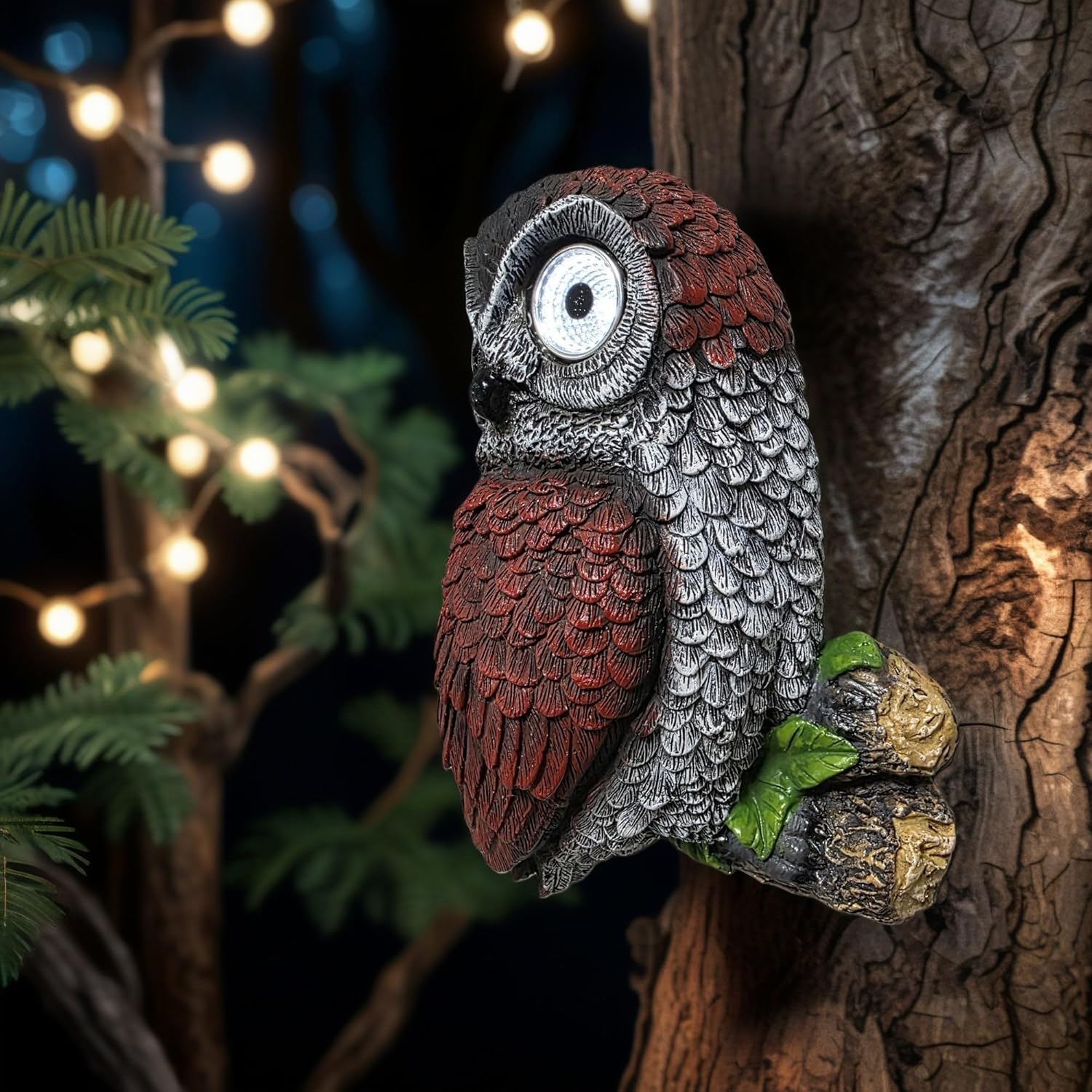 Owl Tree Hugger Figurine Solar-Powered Owl Decor Garden Statue for Patio Yard Balcony Housewarming Gifts for Mom Women Grandma