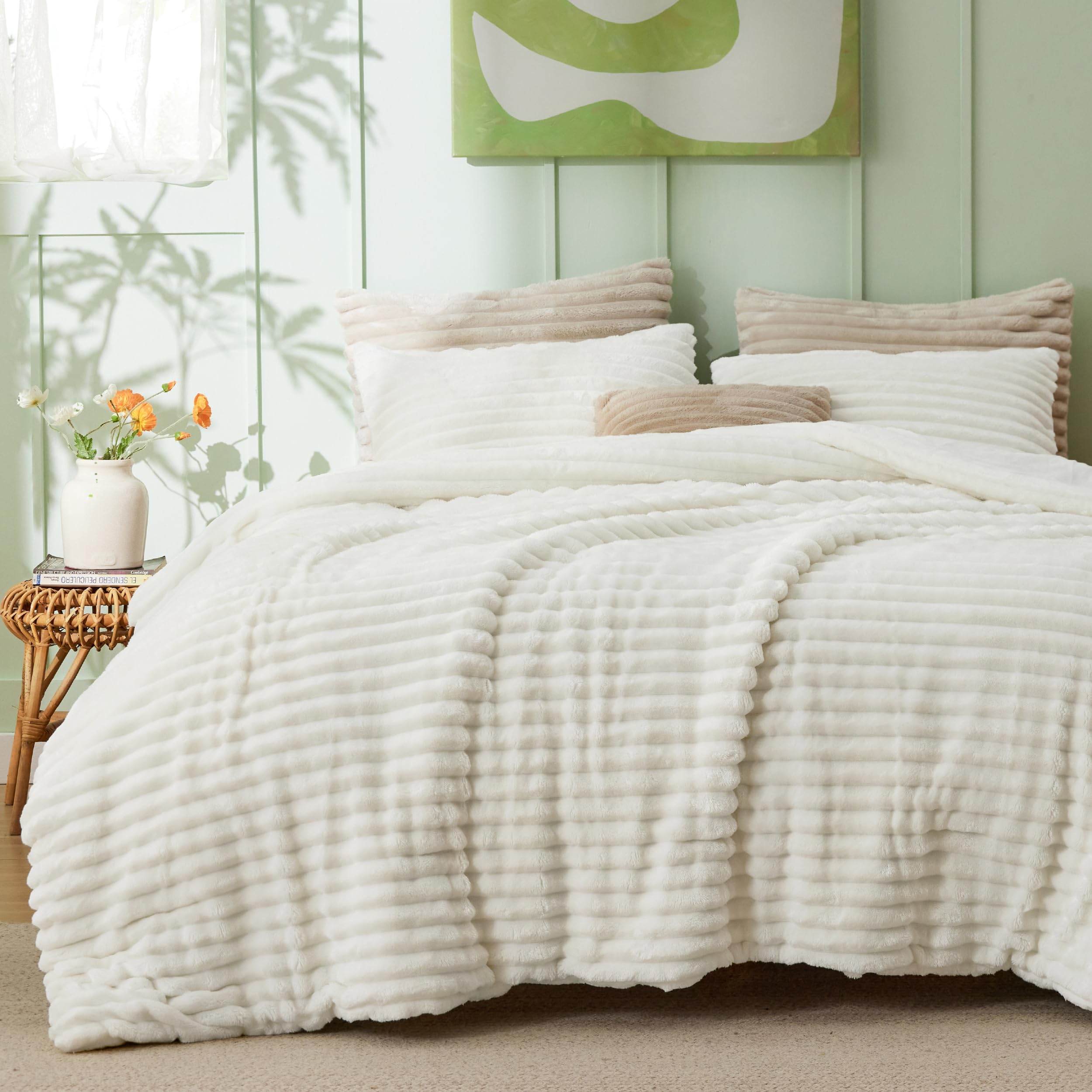 Bedsure Fluffy Comforter Set Full Size - Super Soft Faux Fur Bed Set Cream White, All Seasons Warm Plush Fleece Bedding, 3 Pieces, 1 Shaggy Fuzzy Full Size Comforter with 2 Pillowcases