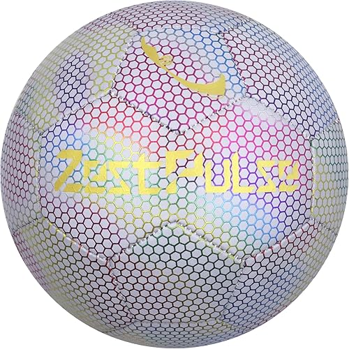Miniatura 10 de ZestPulse Balón de fútbol holográfico reflectante, tamaño 5, alta visibilidad, perfecto para juegos nocturnos y sesiones de entrenamiento, regalo