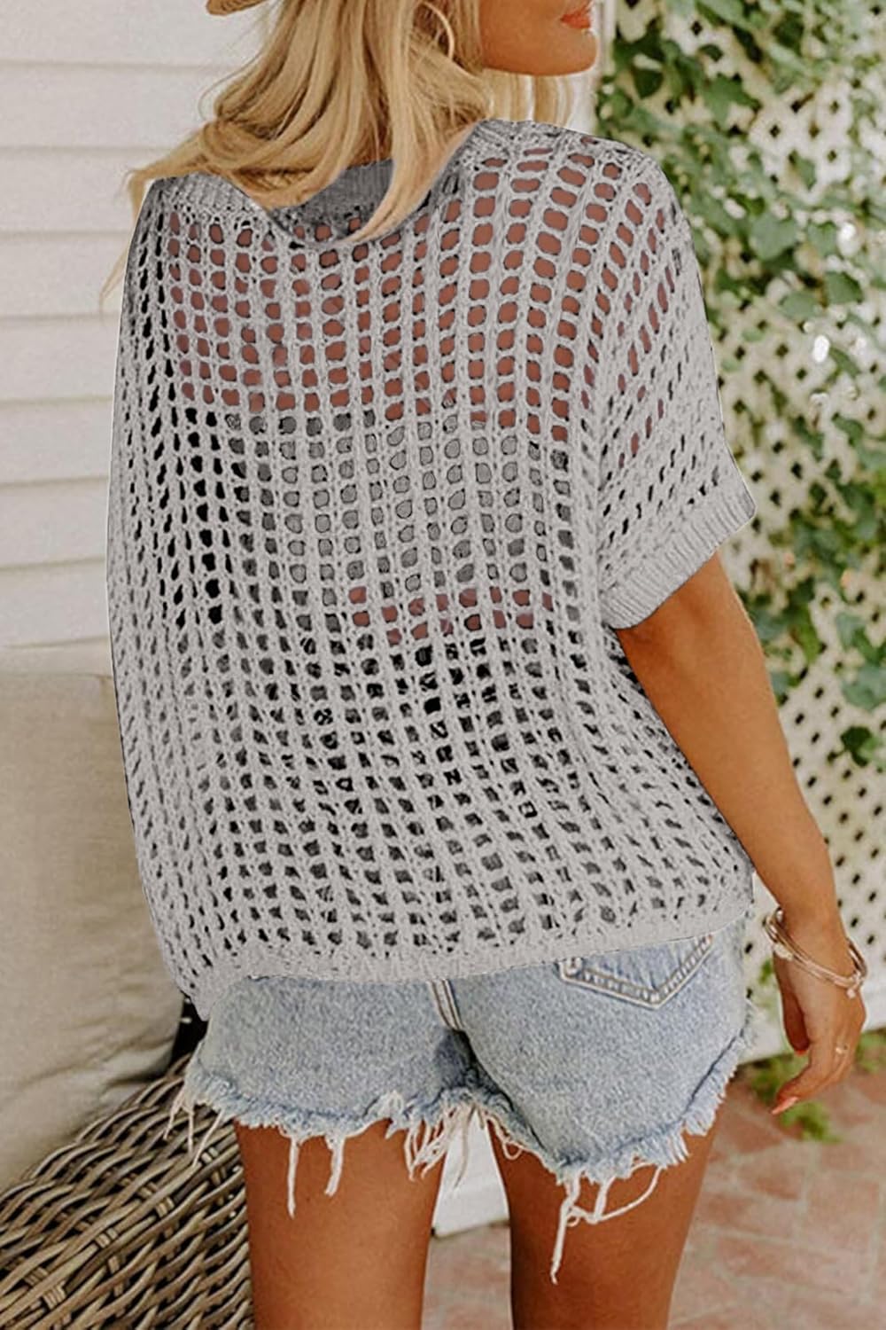 Zeagoo Short Sleeve Crochet Sweater Lightweight Summer Tops Loose Hollow Out Crewneck Pullover - Image 4