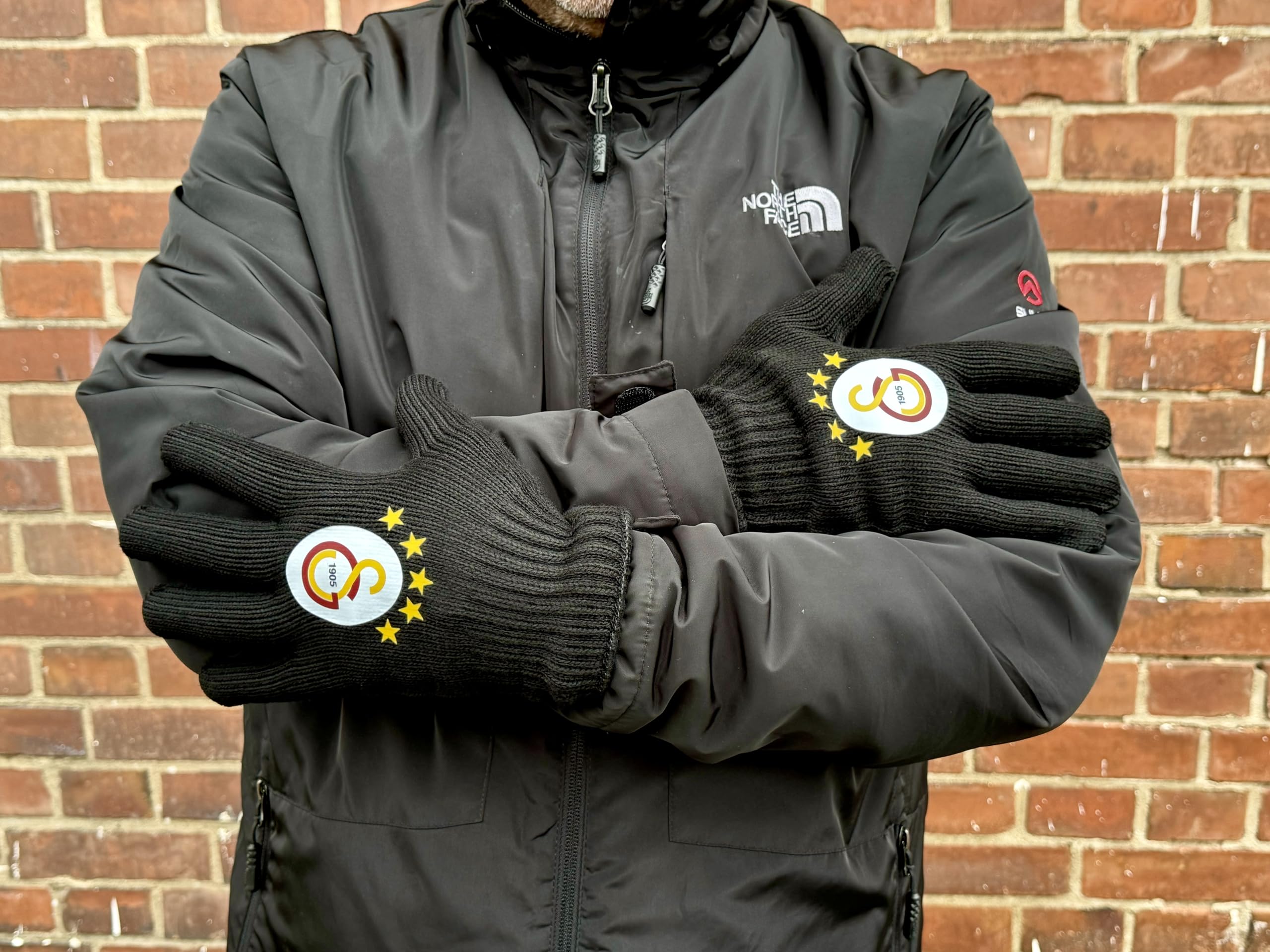 3 Teiliges Set aus Beanie Mütze, Halsschal und Handschuhe mit Logo Galatasaray GS - schwarz