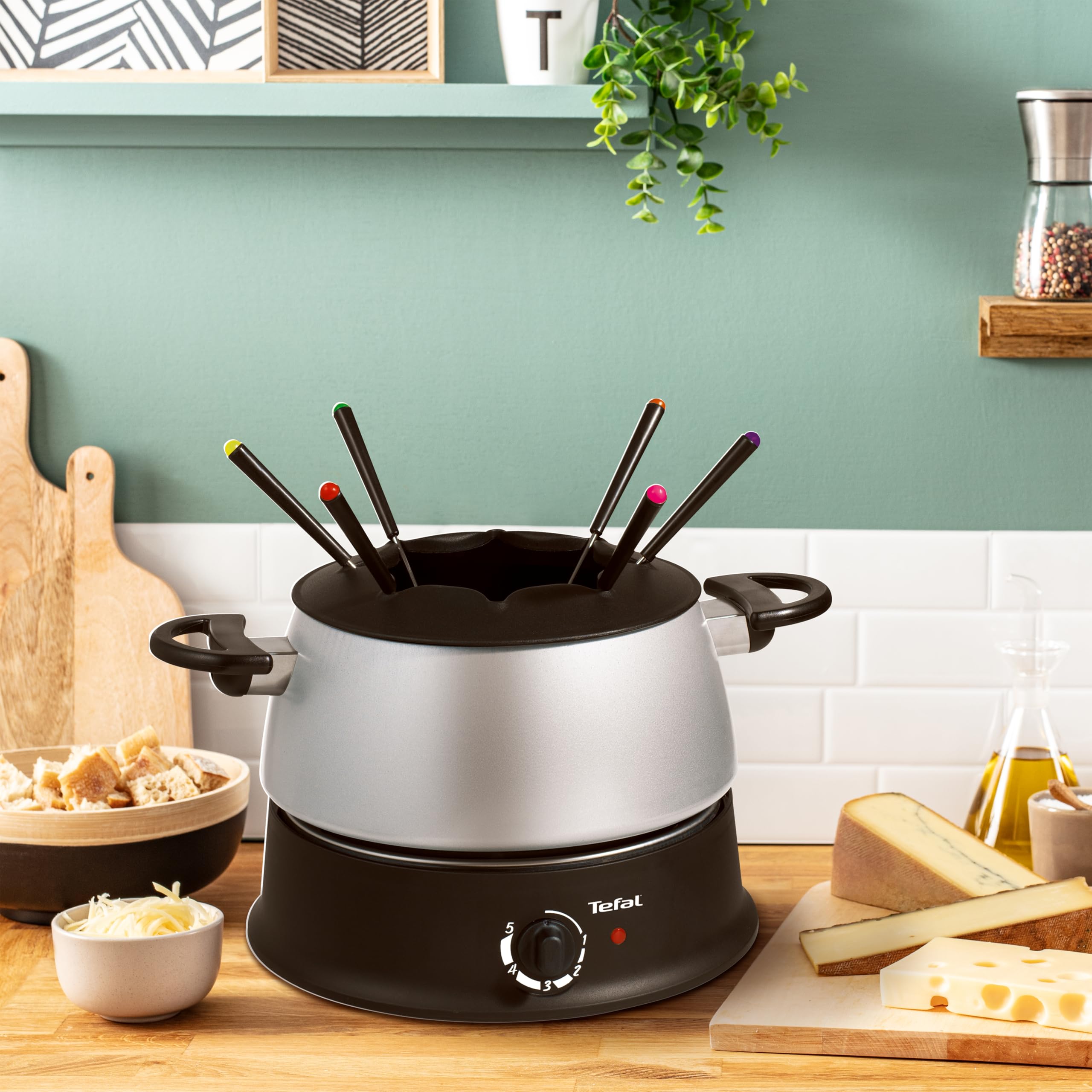Tefal EF3000 Fondue Base Ronde|1200 Watt| mit 6 farbigen Gabeln| Für jede Fondueart: Öl, Käse, Schokolade| mit Spritzschutz| regelbarer Thermostat| einfache Reinigung| Silber/Schwarz