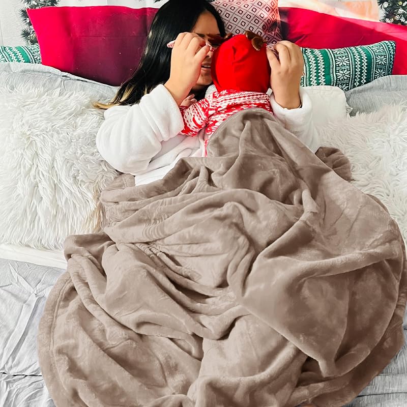 Pătură din polar pufoasă Bedsure pentru sufragerie și camera copiilor 130 x 150 cm, pătură de iarnă maro deschis